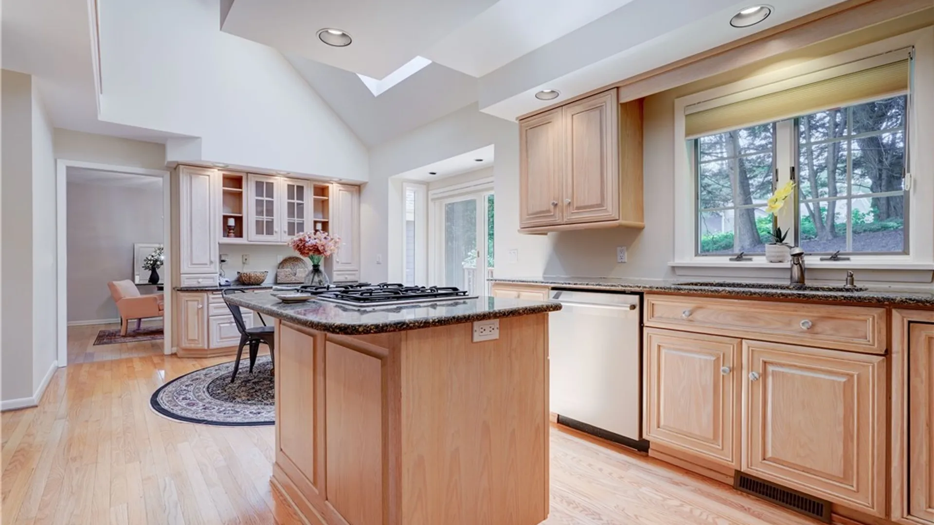 Property at 5 Glen Cannon, Pittsford, NY 14534 25