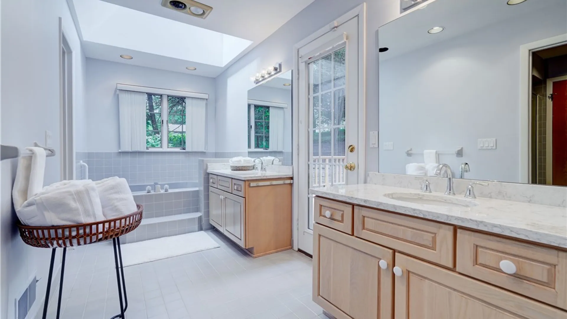 Property at 5 Glen Cannon, Pittsford, NY 14534 32