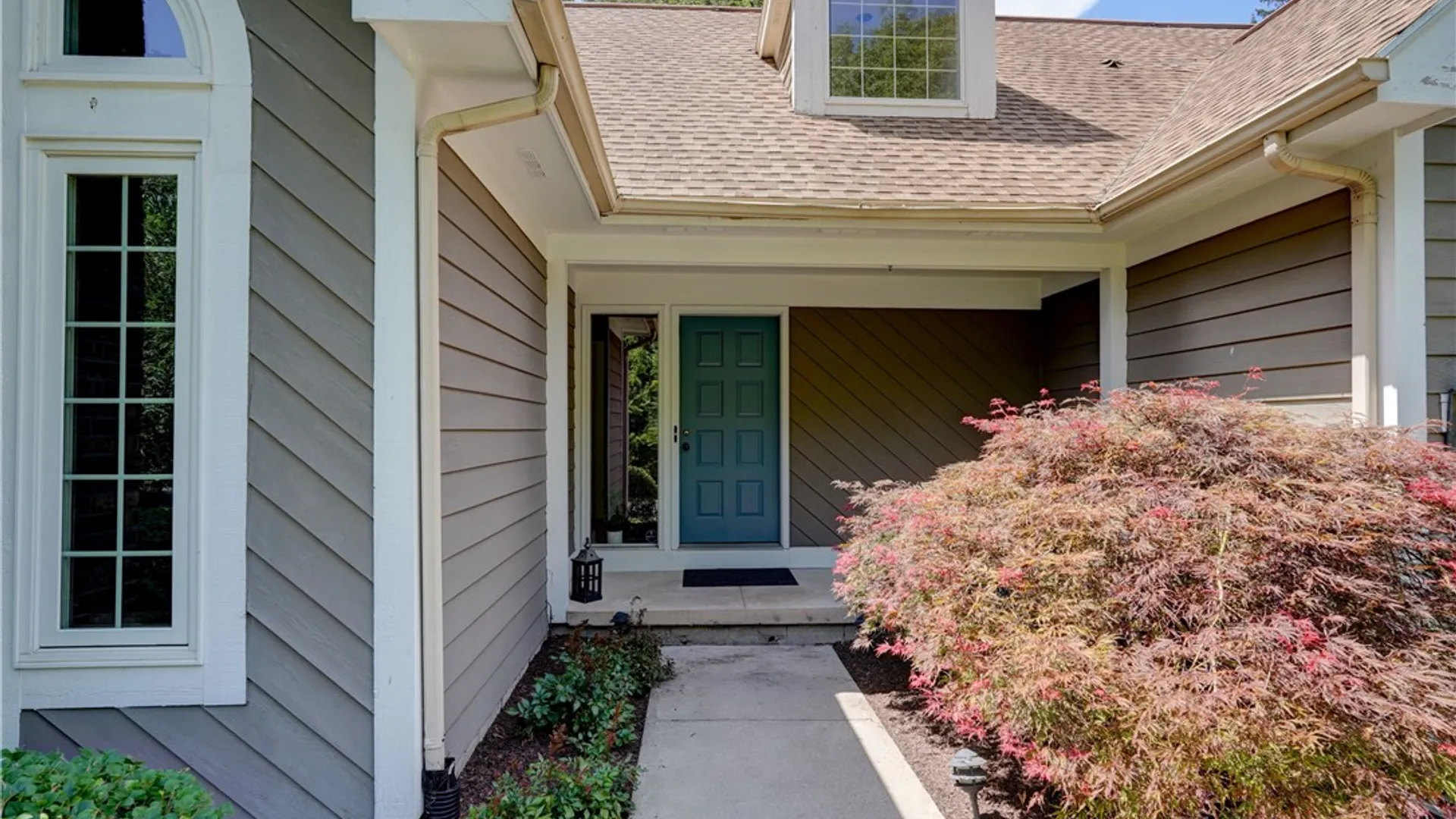 Property at 5 Glen Cannon, Pittsford, NY 14534 5