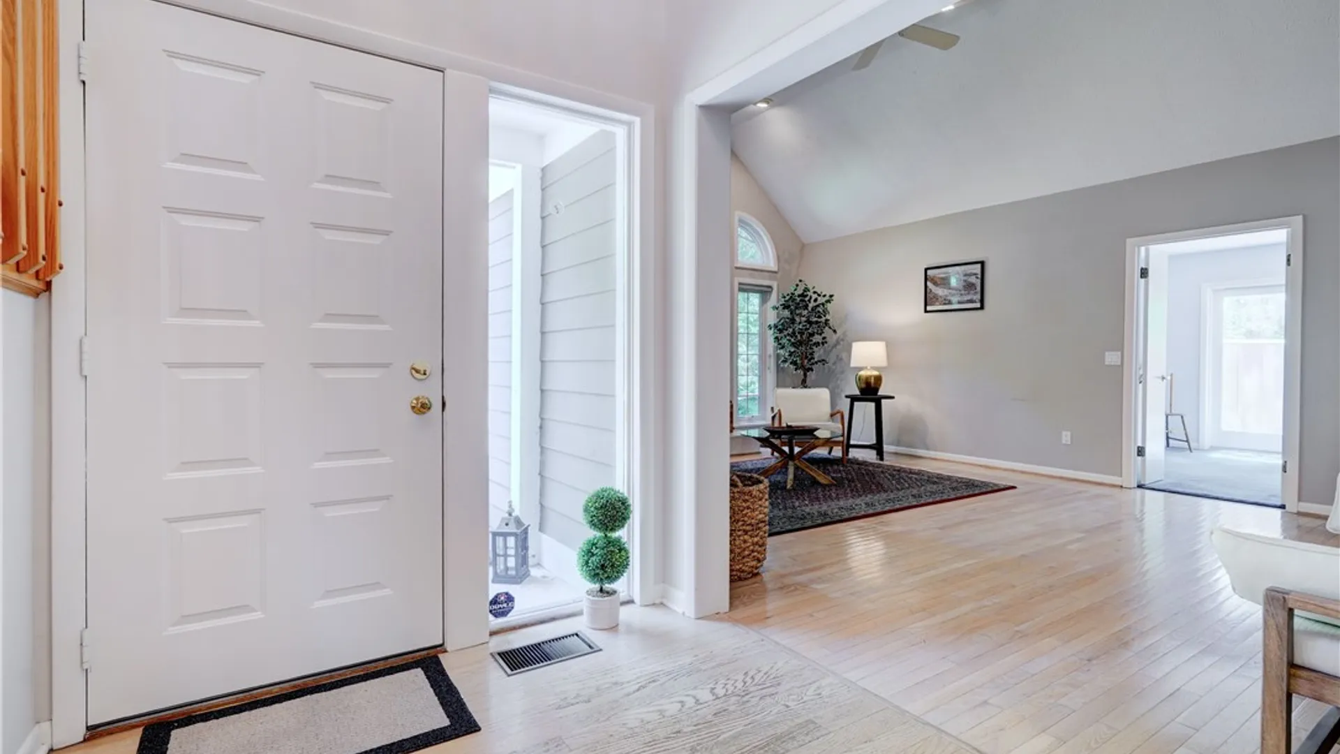 Property at 5 Glen Cannon, Pittsford, NY 14534 7