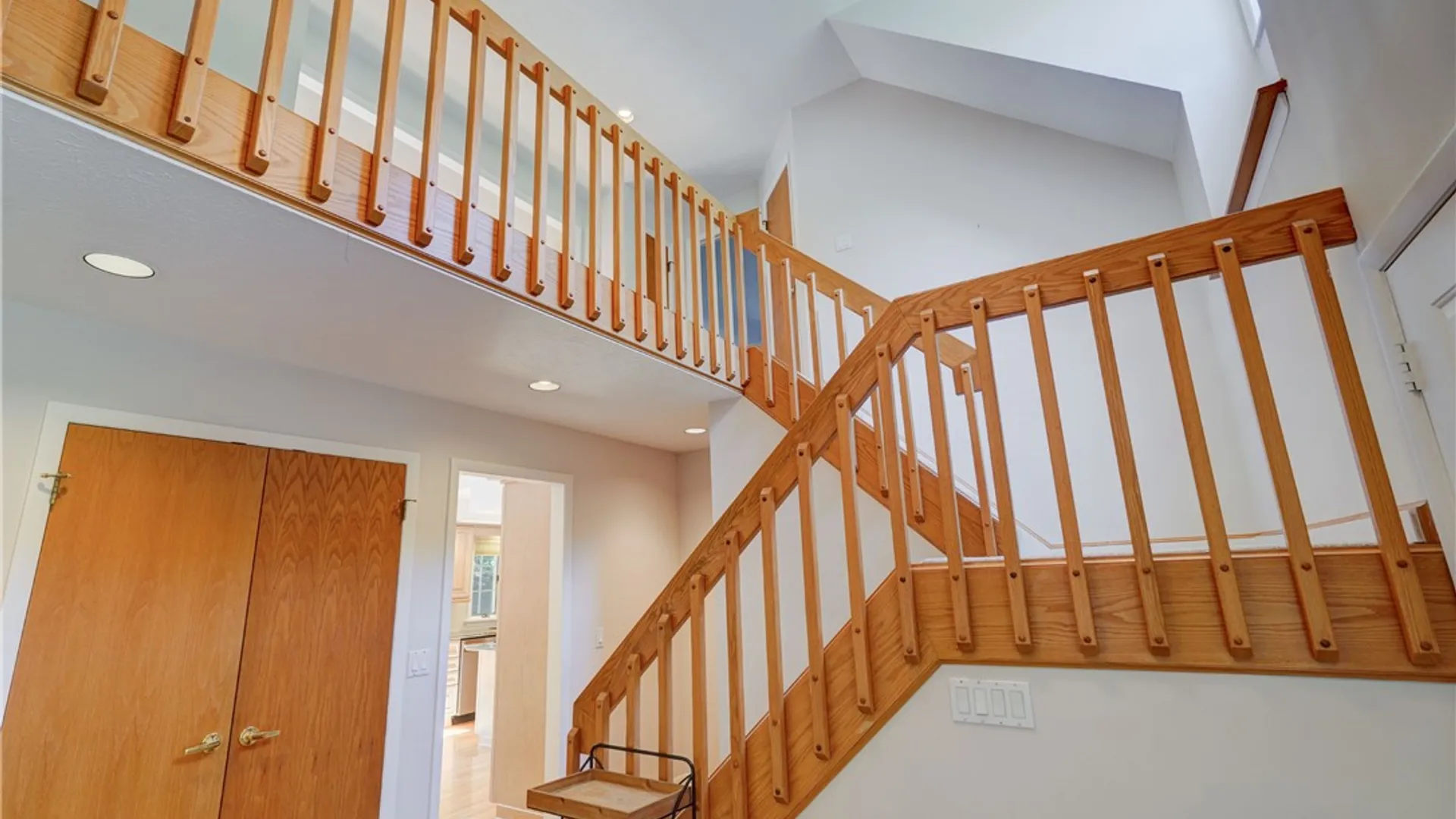 Property at 5 Glen Cannon, Pittsford, NY 14534 9