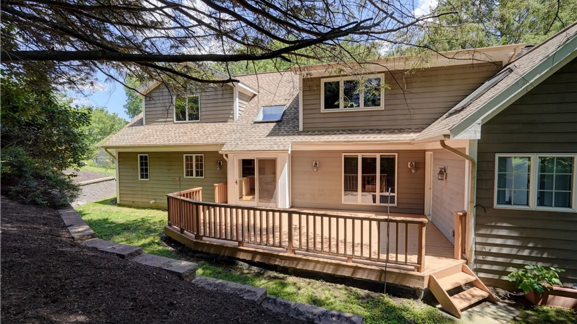 Property at 5 Glen Cannon, Pittsford, NY 14534 47