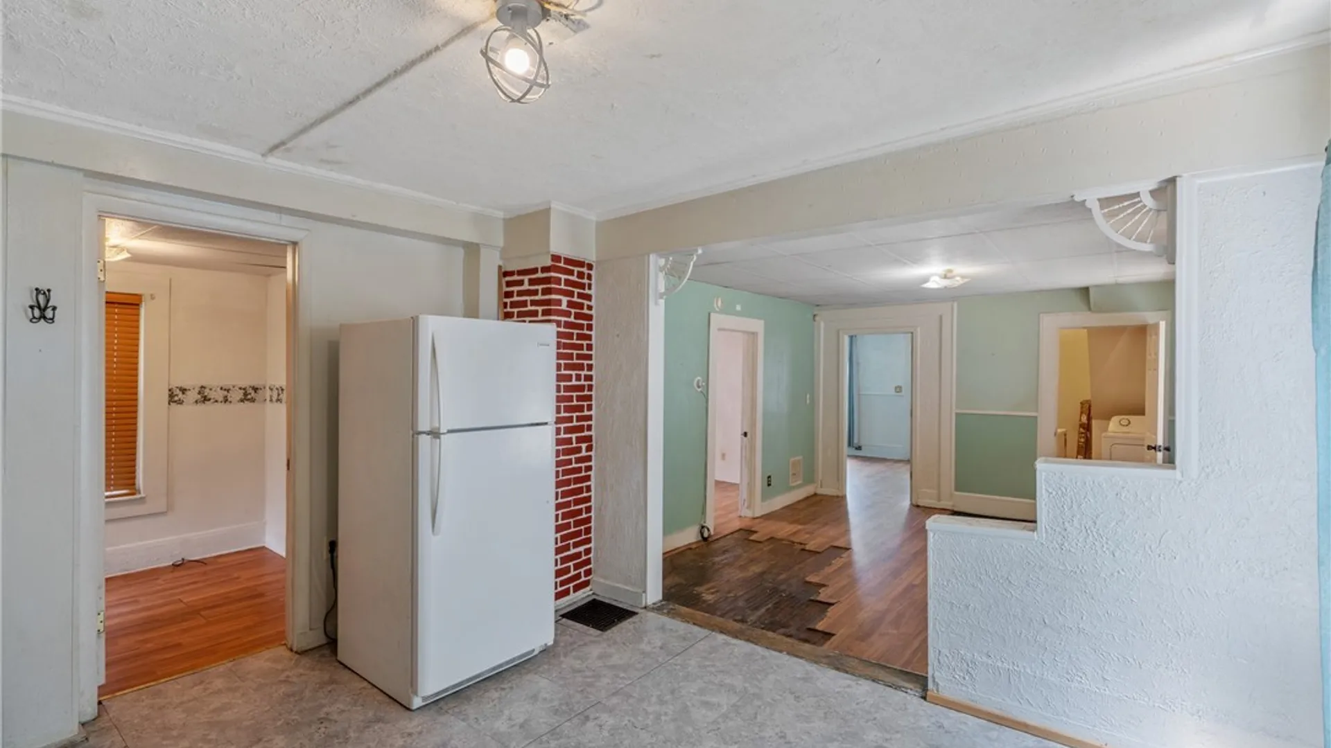 Property at 229 W Ellis Street, DeWitt, NY 13057 13