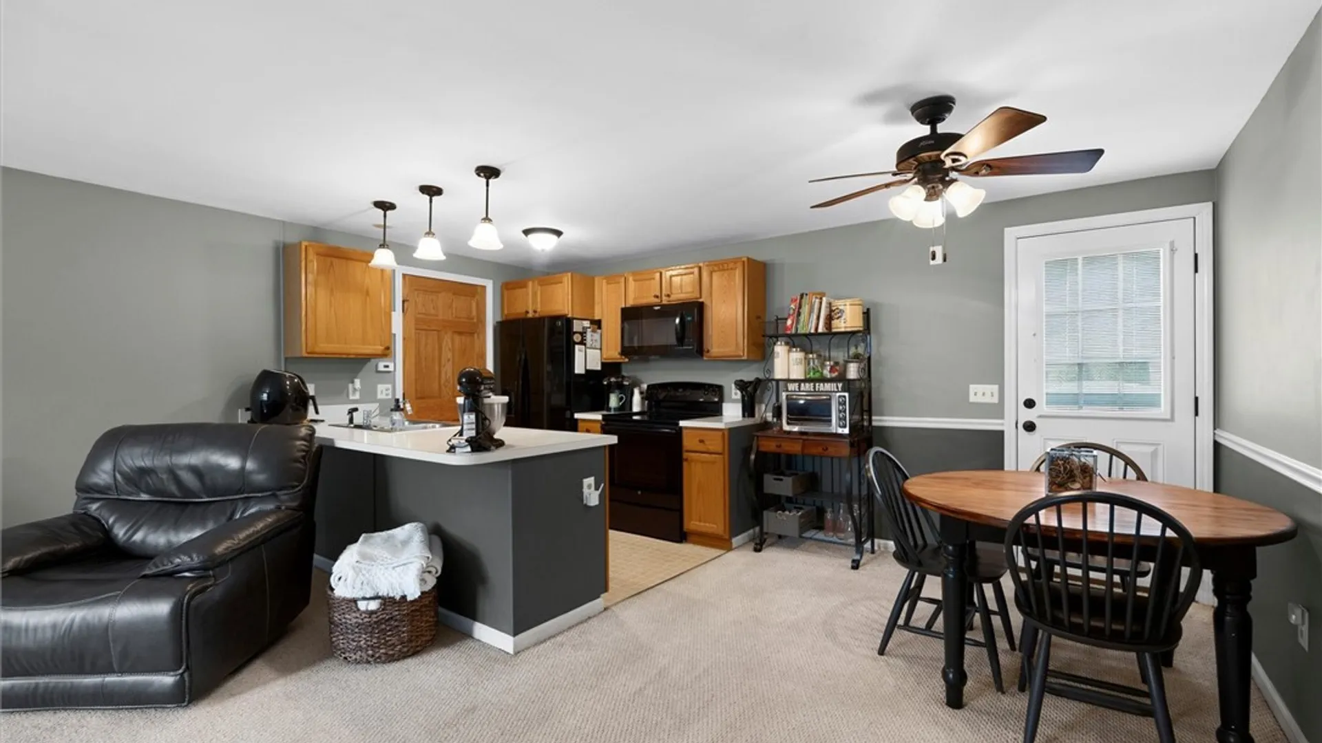 Property at 8526 Dory Course, Cicero, NY 13039 35
