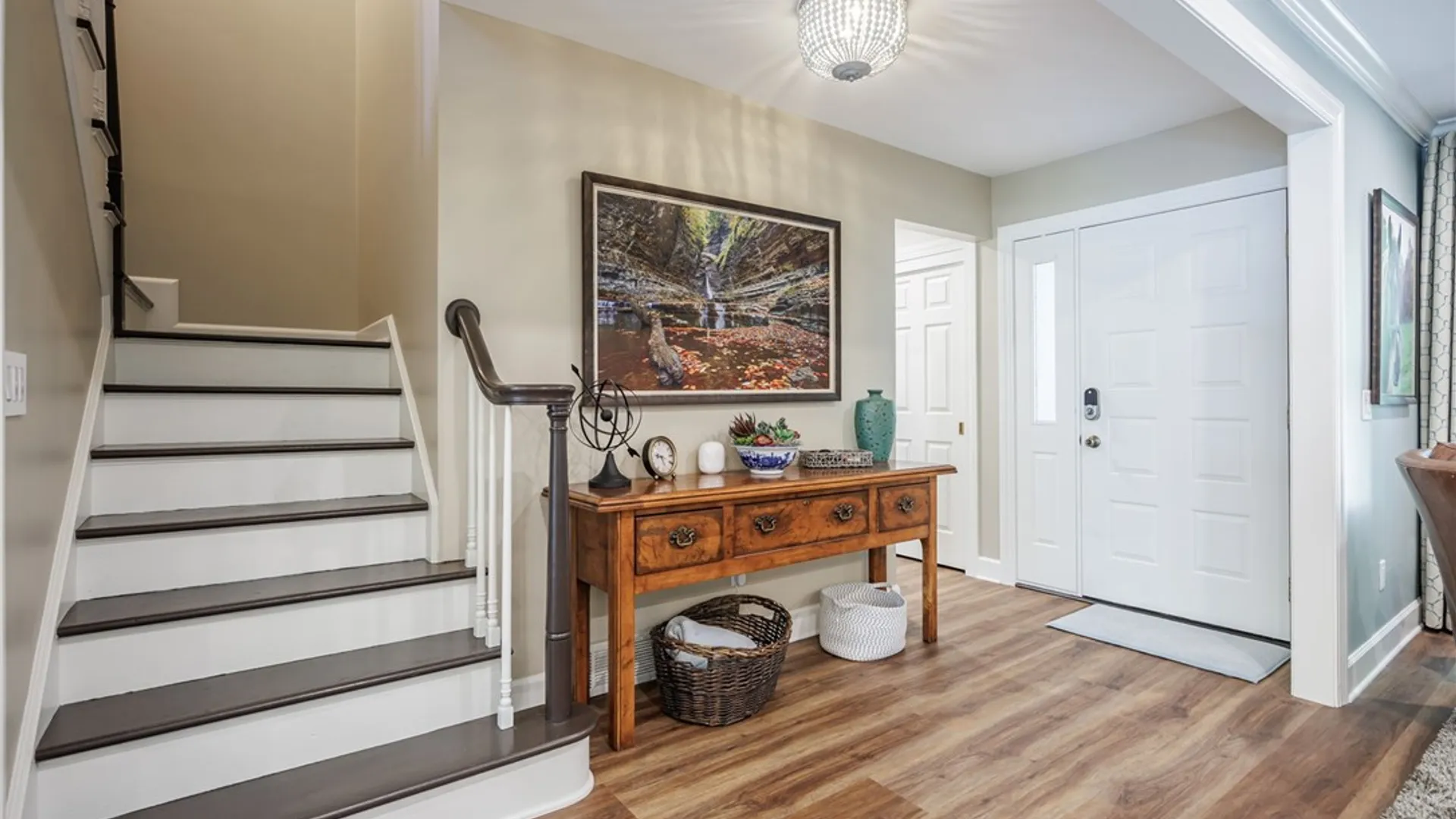 Property at 13 Tobey Court, Pittsford, NY 14534 18