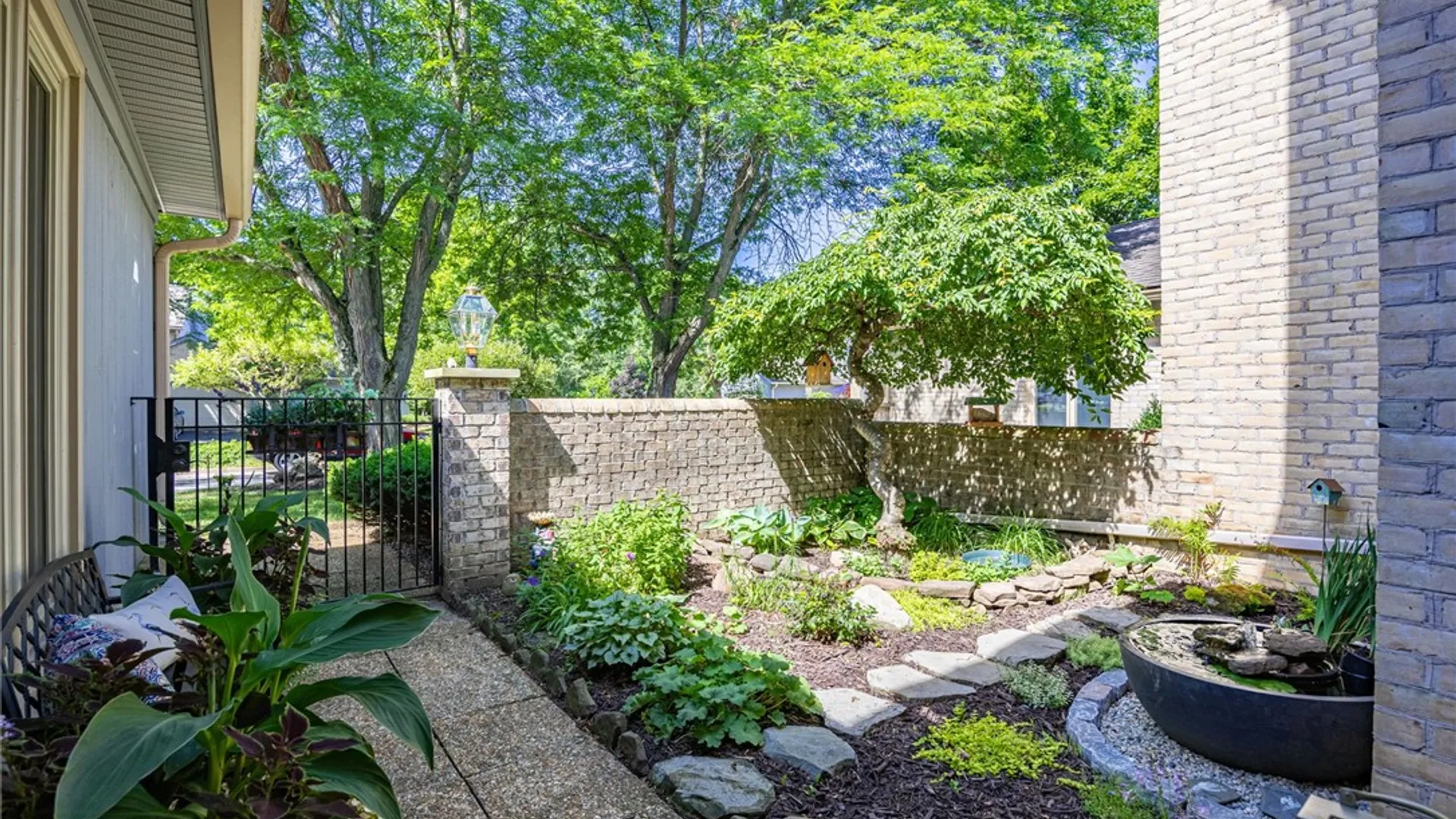 Property at 13 Tobey Court, Pittsford, NY 14534 3