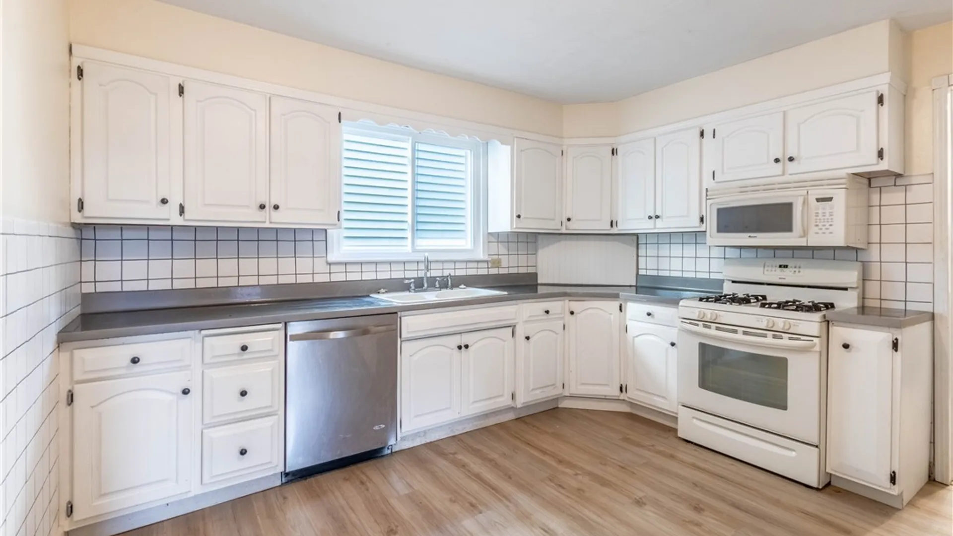 Property at 74 Ryan Street, Buffalo, NY 14210 20