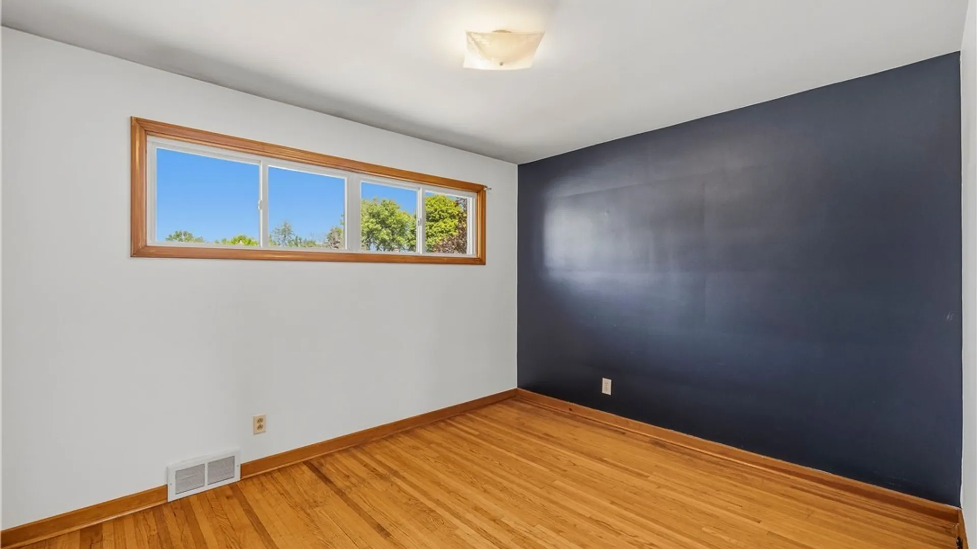 Property at 227 Seton Road, Cheektowaga, NY 14225 9
