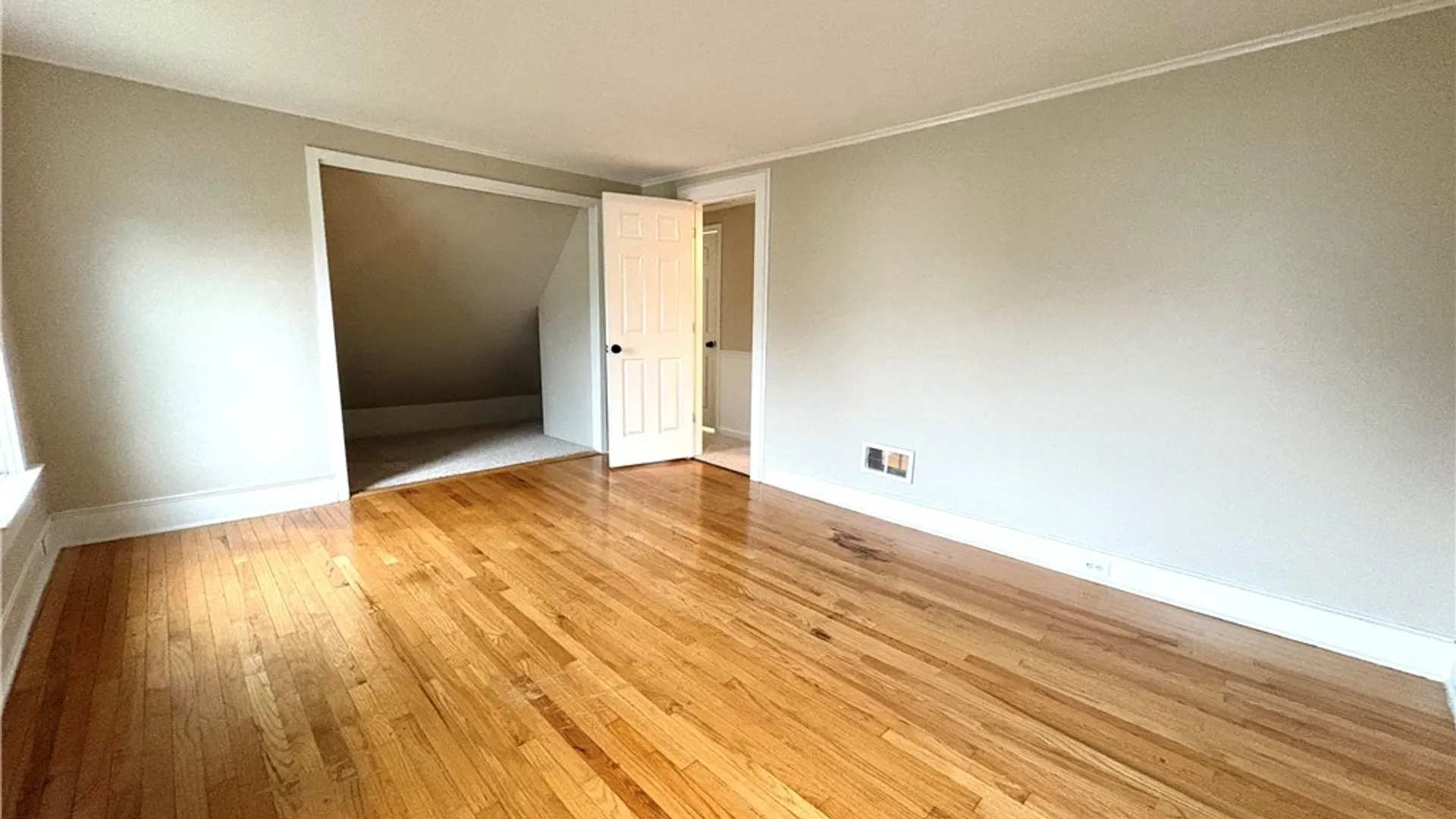 Property at 19 Silver Avenue, Auburn, NY 13021 22
