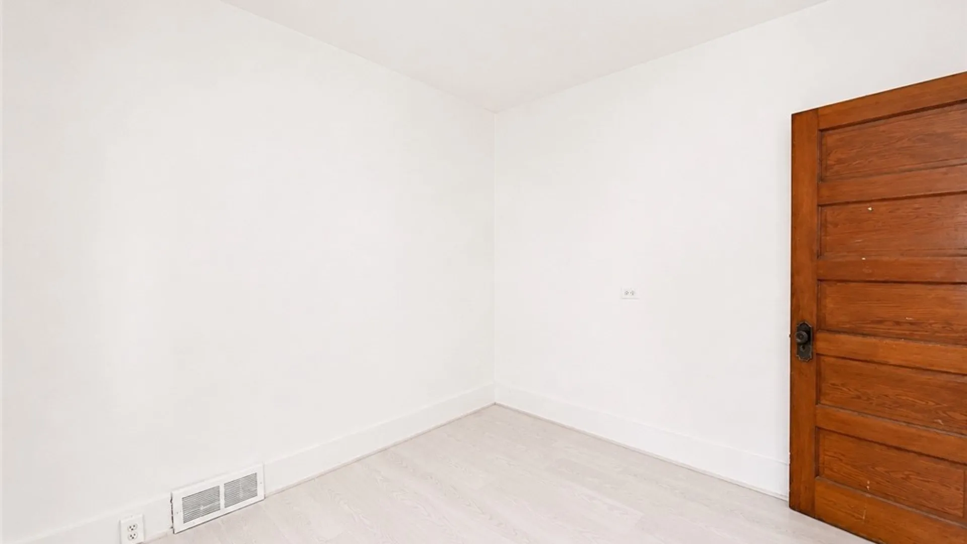 Property at 165 Dearborn Street, Buffalo, NY 14207 16