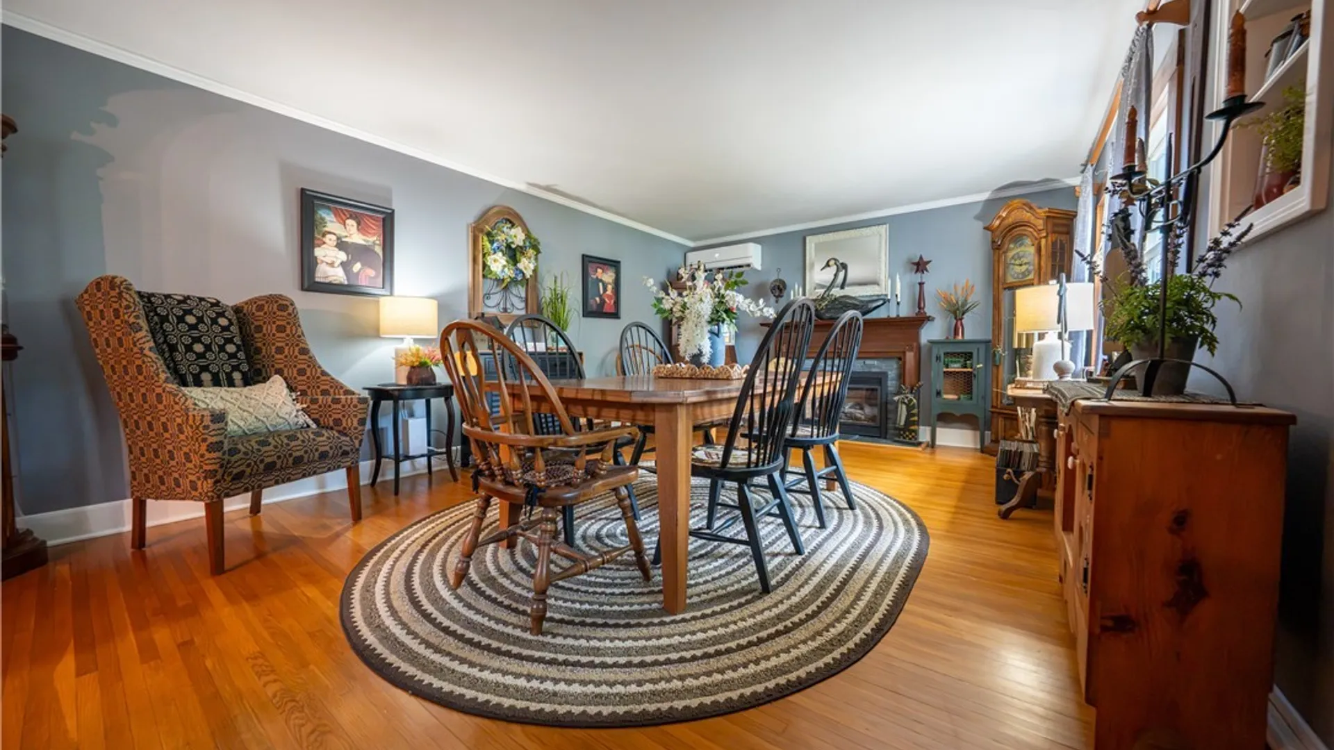Property at 945 Mineral Springs Road, West Seneca, NY 14224 5