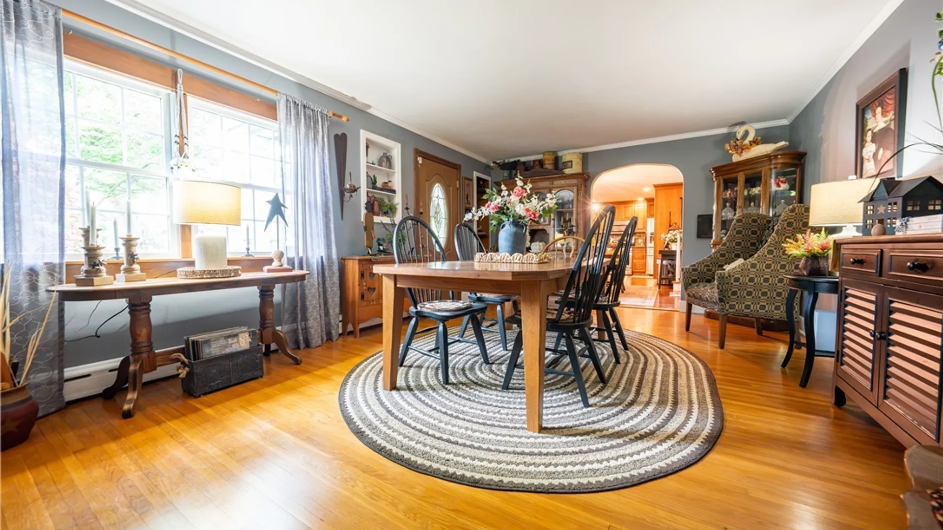 Property at 945 Mineral Springs Road, West Seneca, NY 14224 6