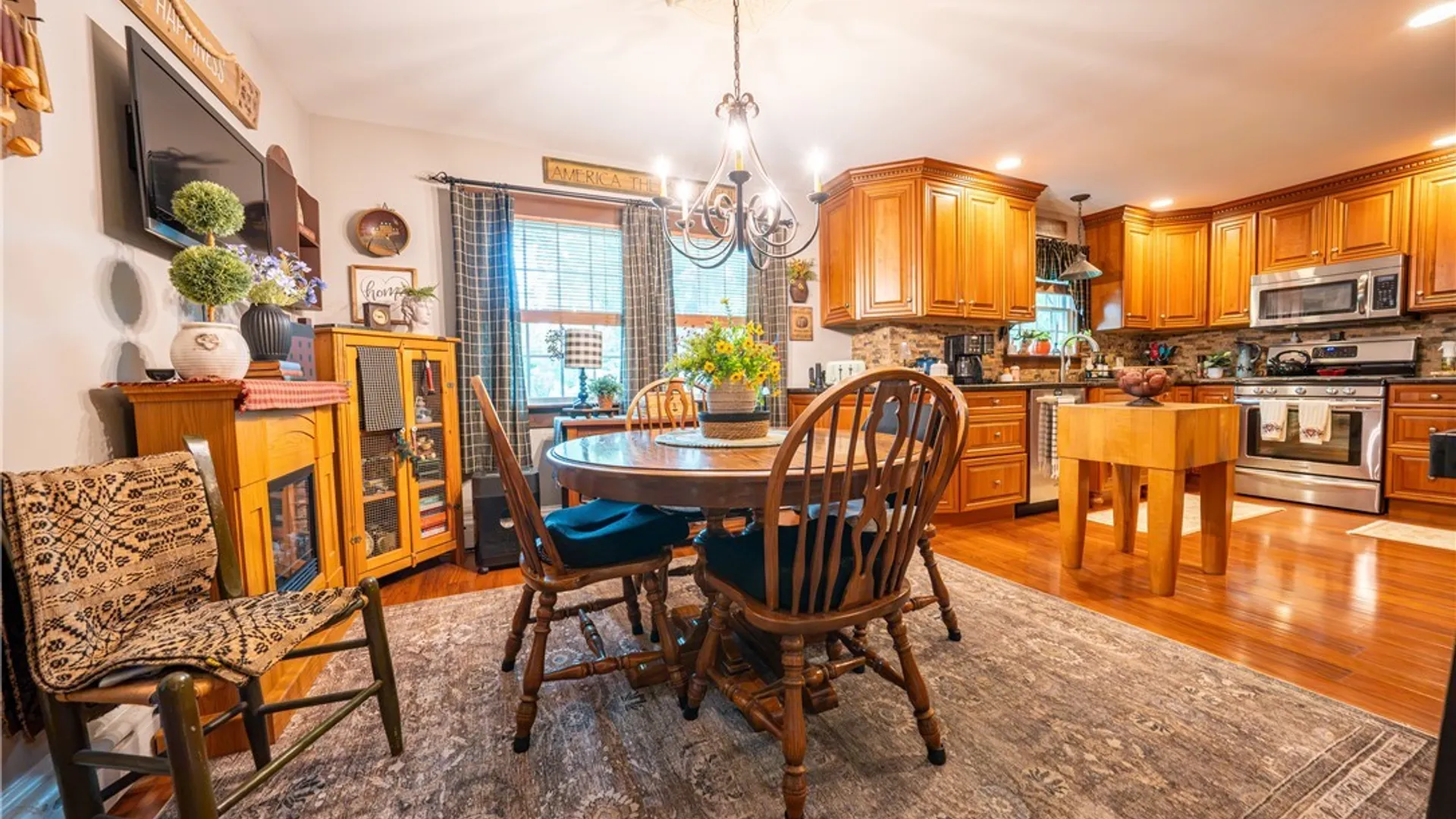 Property at 945 Mineral Springs Road, West Seneca, NY 14224 12