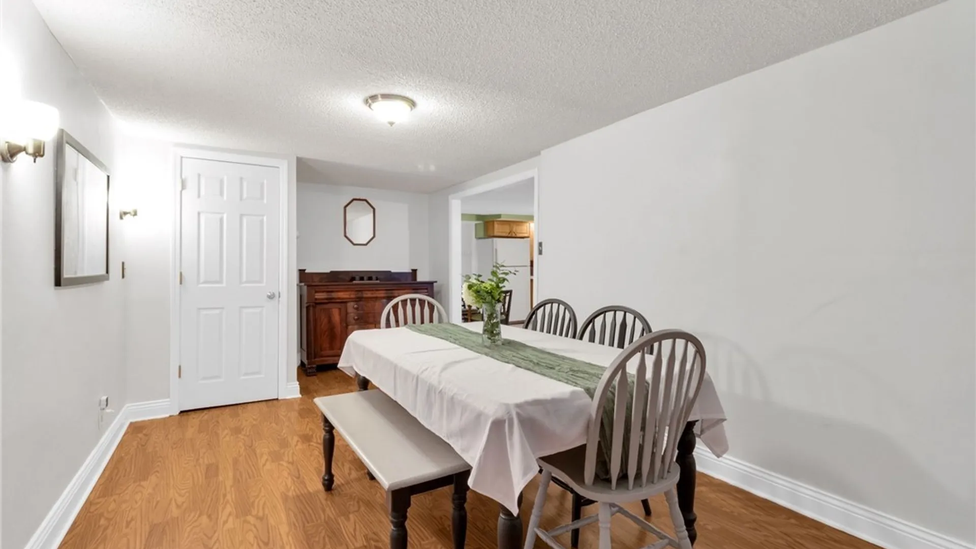 Property at 256 Country Parkway, Amherst, NY 14221 15