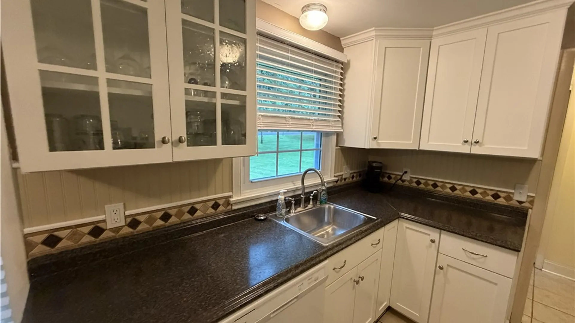 Property at 668 Marsh Road, Pittsford, NY 14534 5