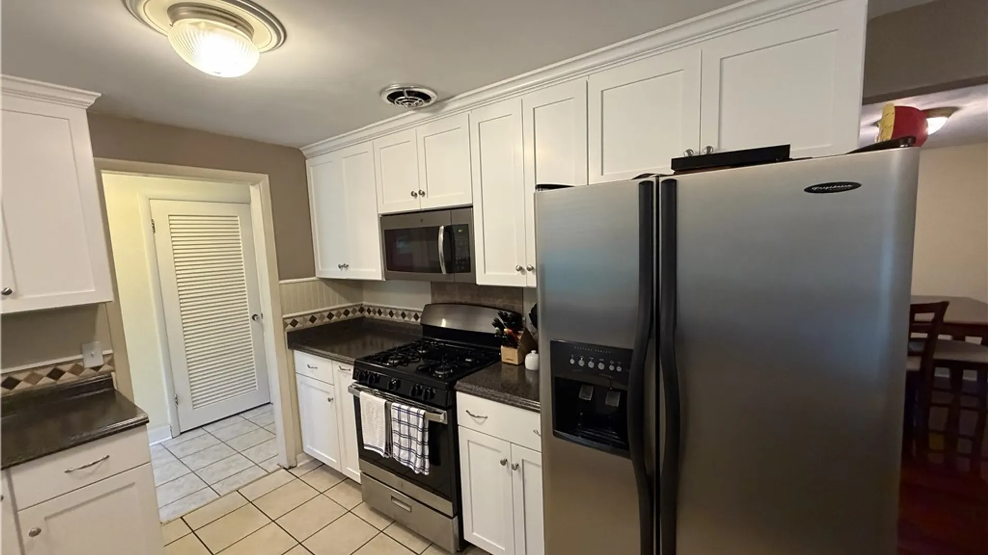 Property at 668 Marsh Road, Pittsford, NY 14534 4