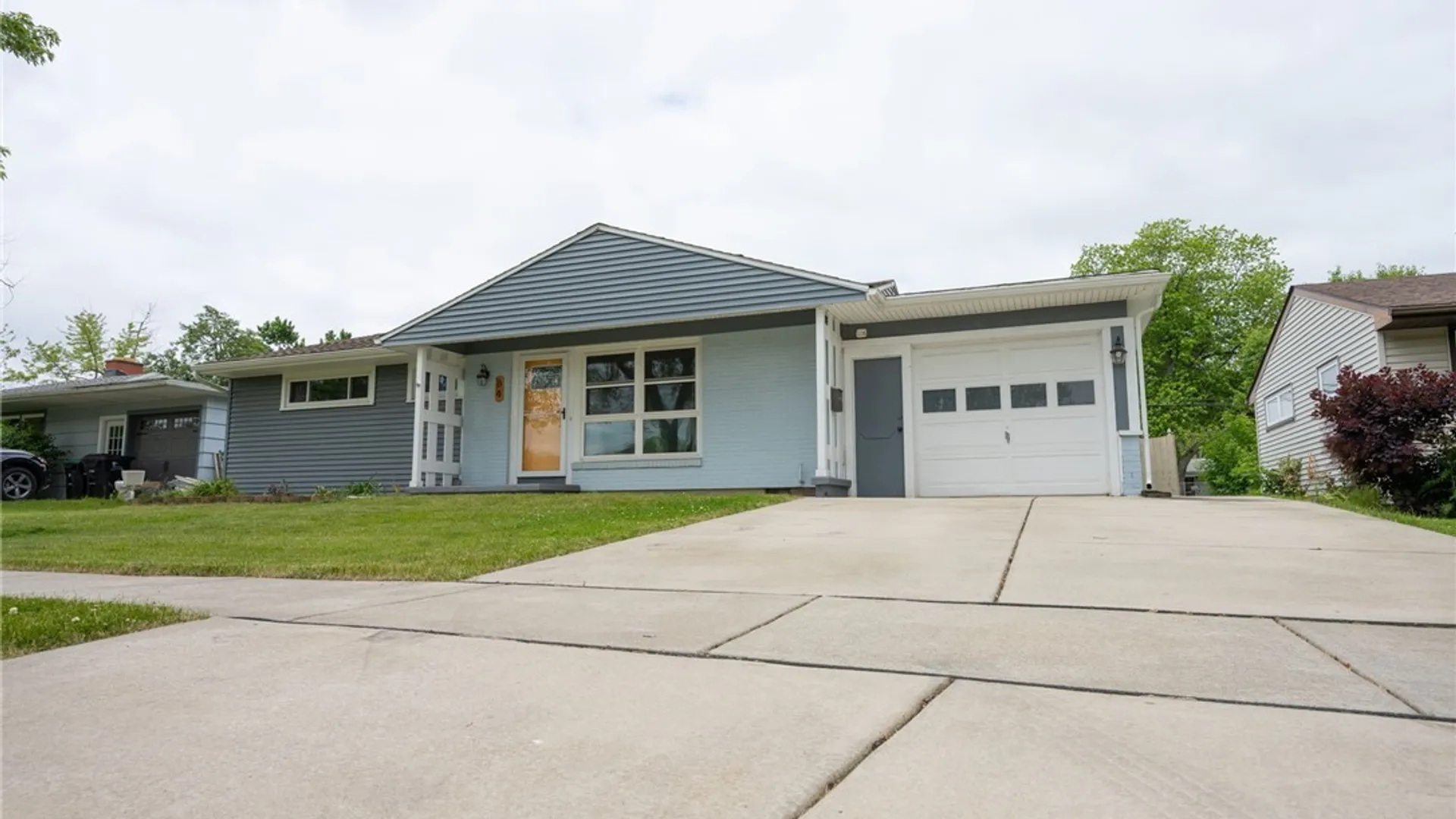 Property at 94 Pryor Avenue, Tonawanda, NY 14150 2
