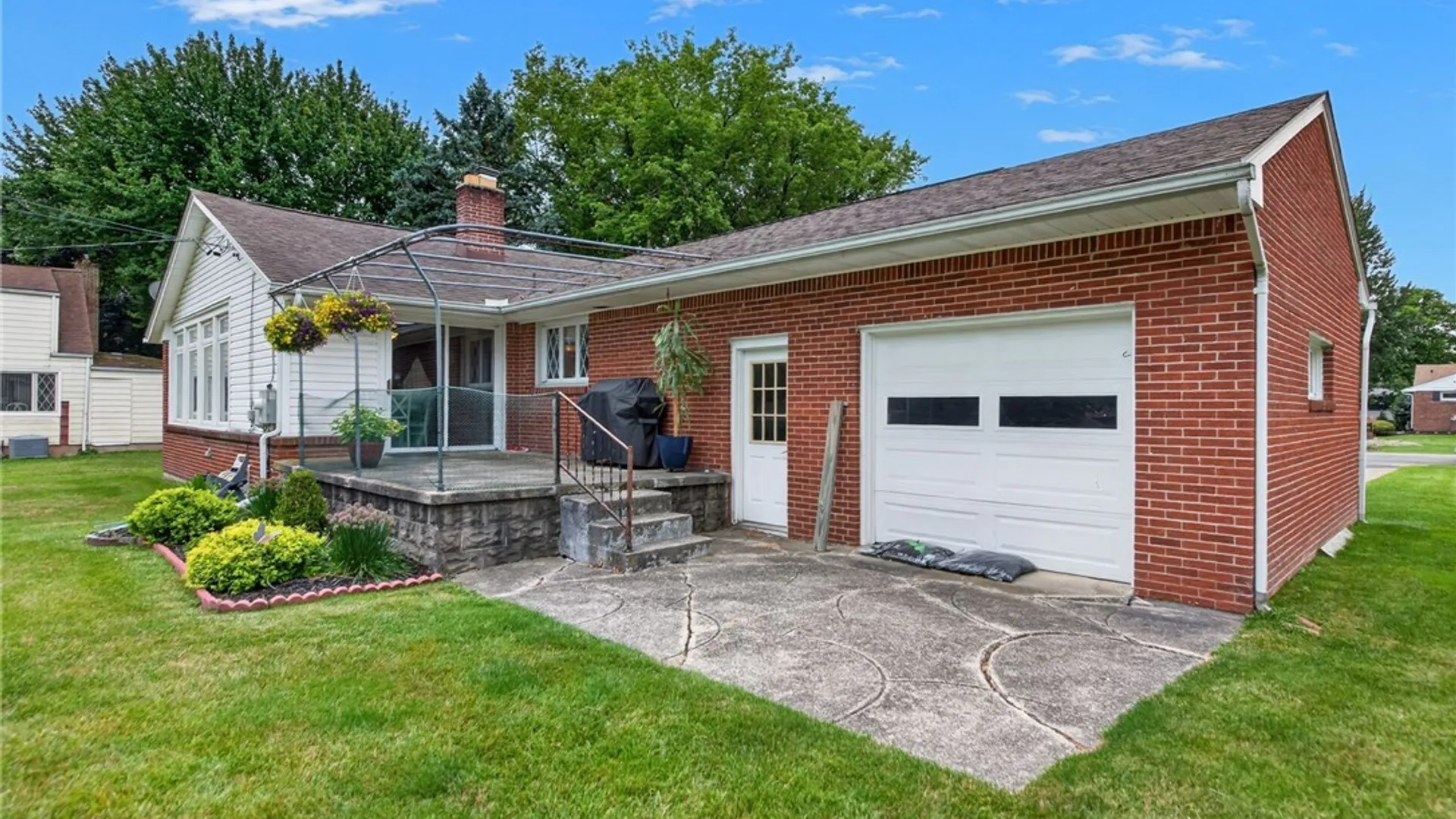 Property at 4497 Gentwood Drive, Clarence, NY 14221 3