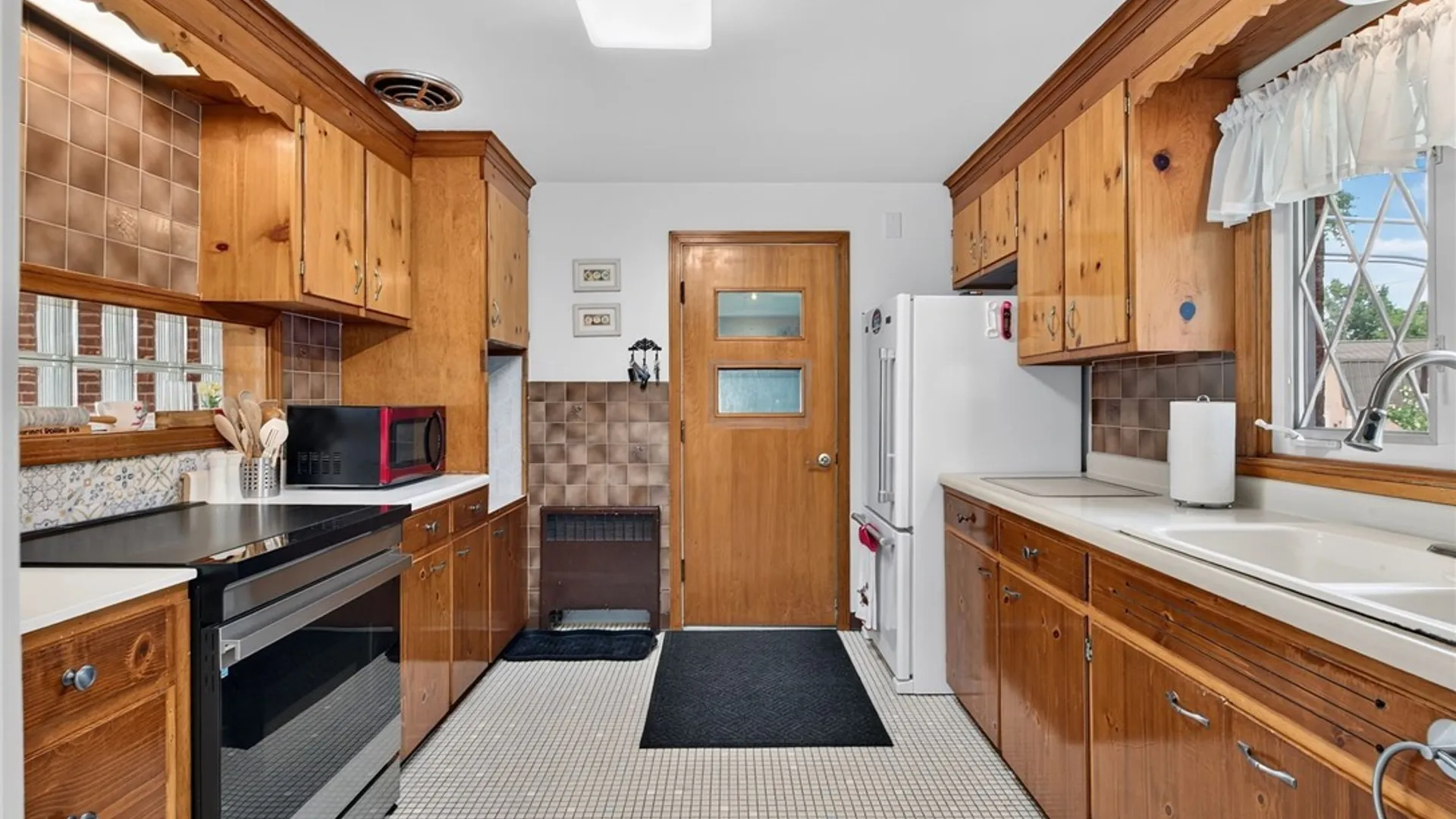 Property at 4497 Gentwood Drive, Clarence, NY 14221 27