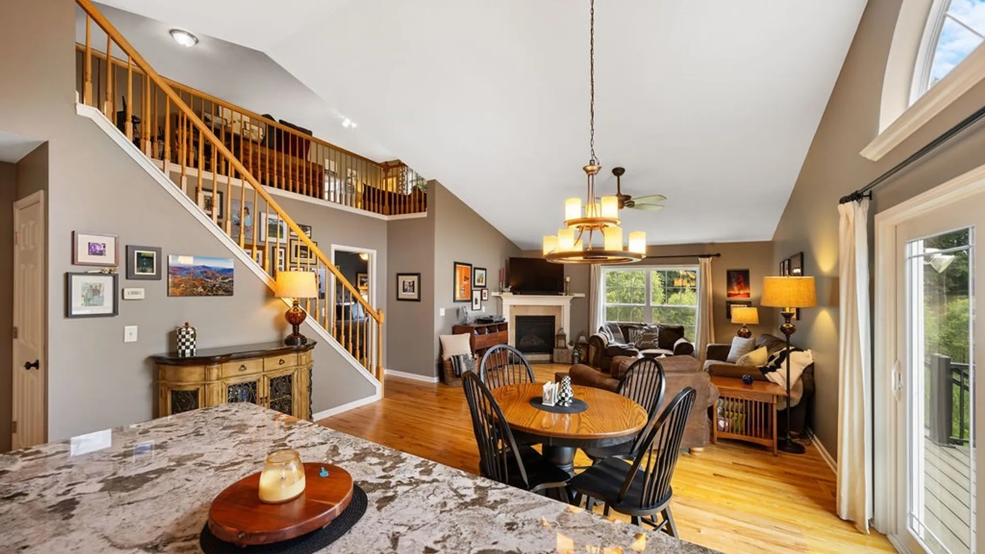 Property at 158 Slindes Woods Circle, Cicero, NY 13212 12
