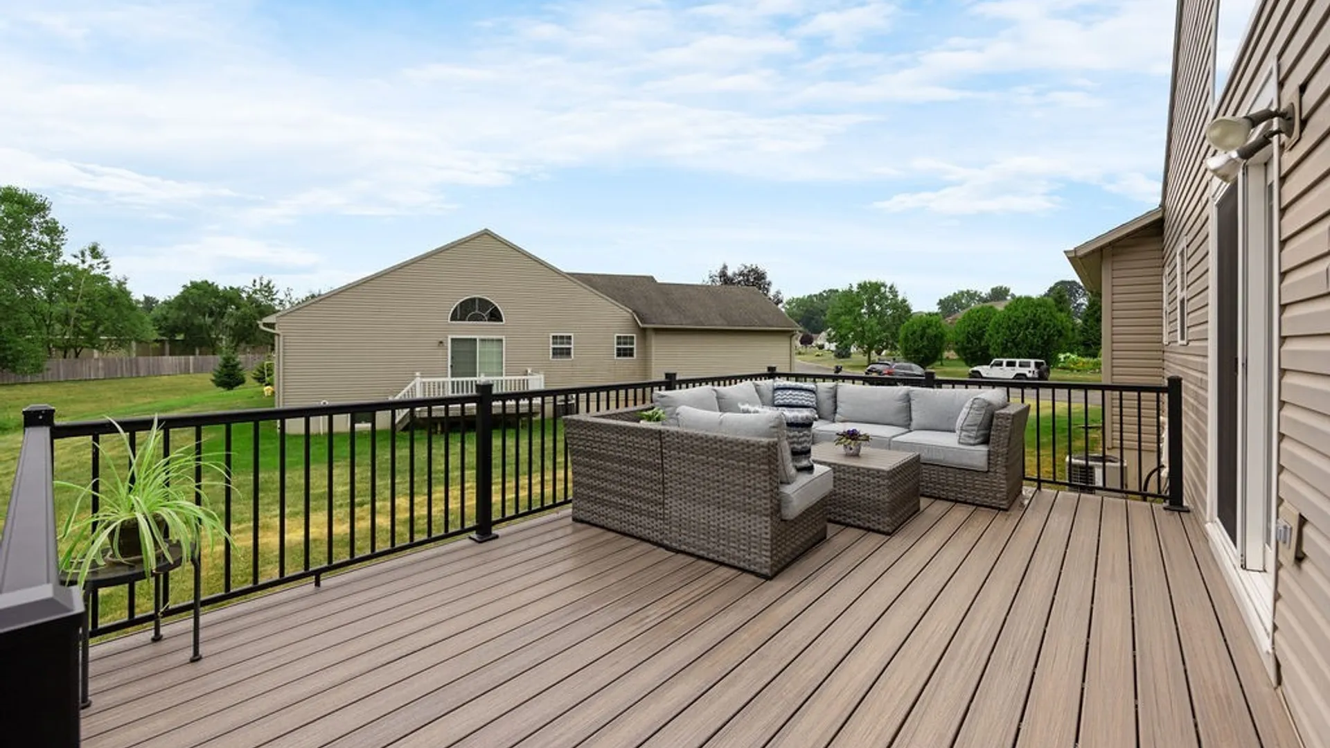 Property at 158 Slindes Woods Circle, Cicero, NY 13212 26