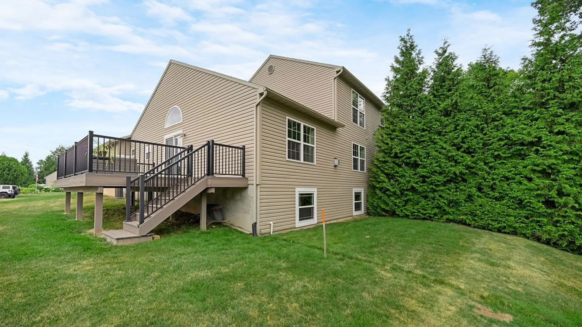 Property at 158 Slindes Woods Circle, Cicero, NY 13212 34