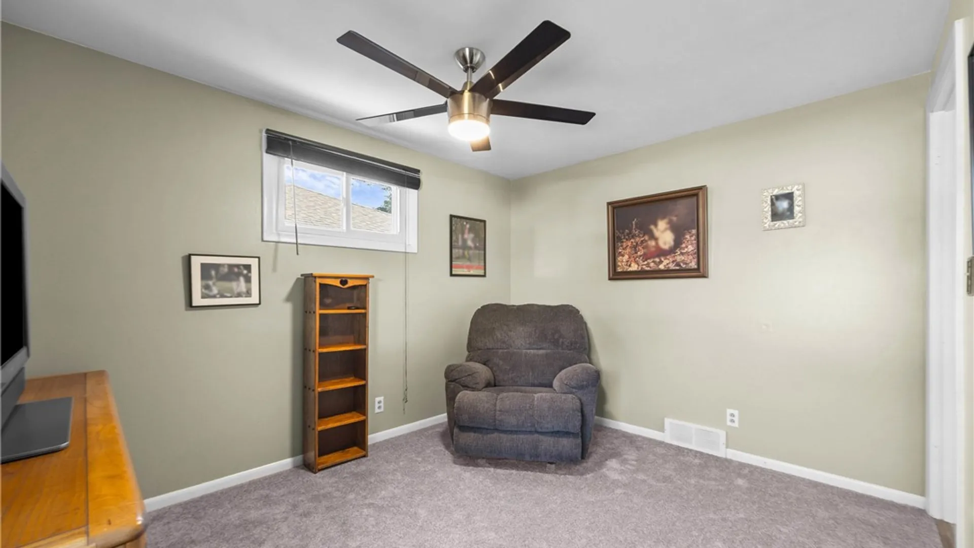 Property at 66 Green Terrace, Cheektowaga, NY 14043 23