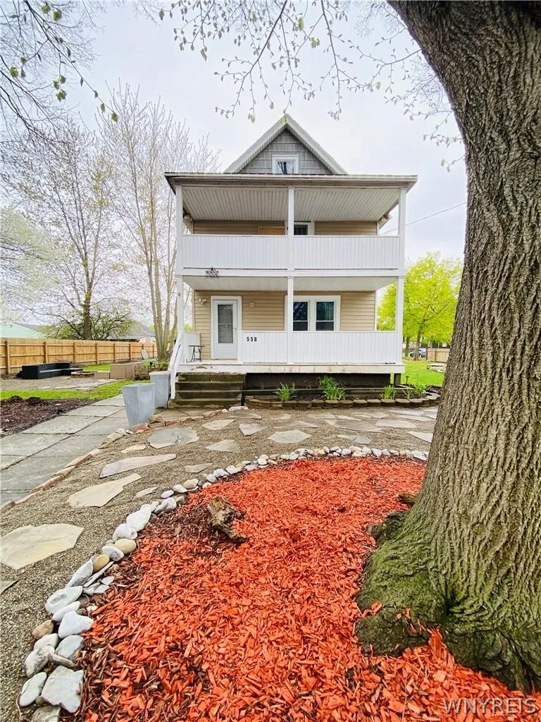 Property at 558 25th Street, Niagara Falls, NY 14301