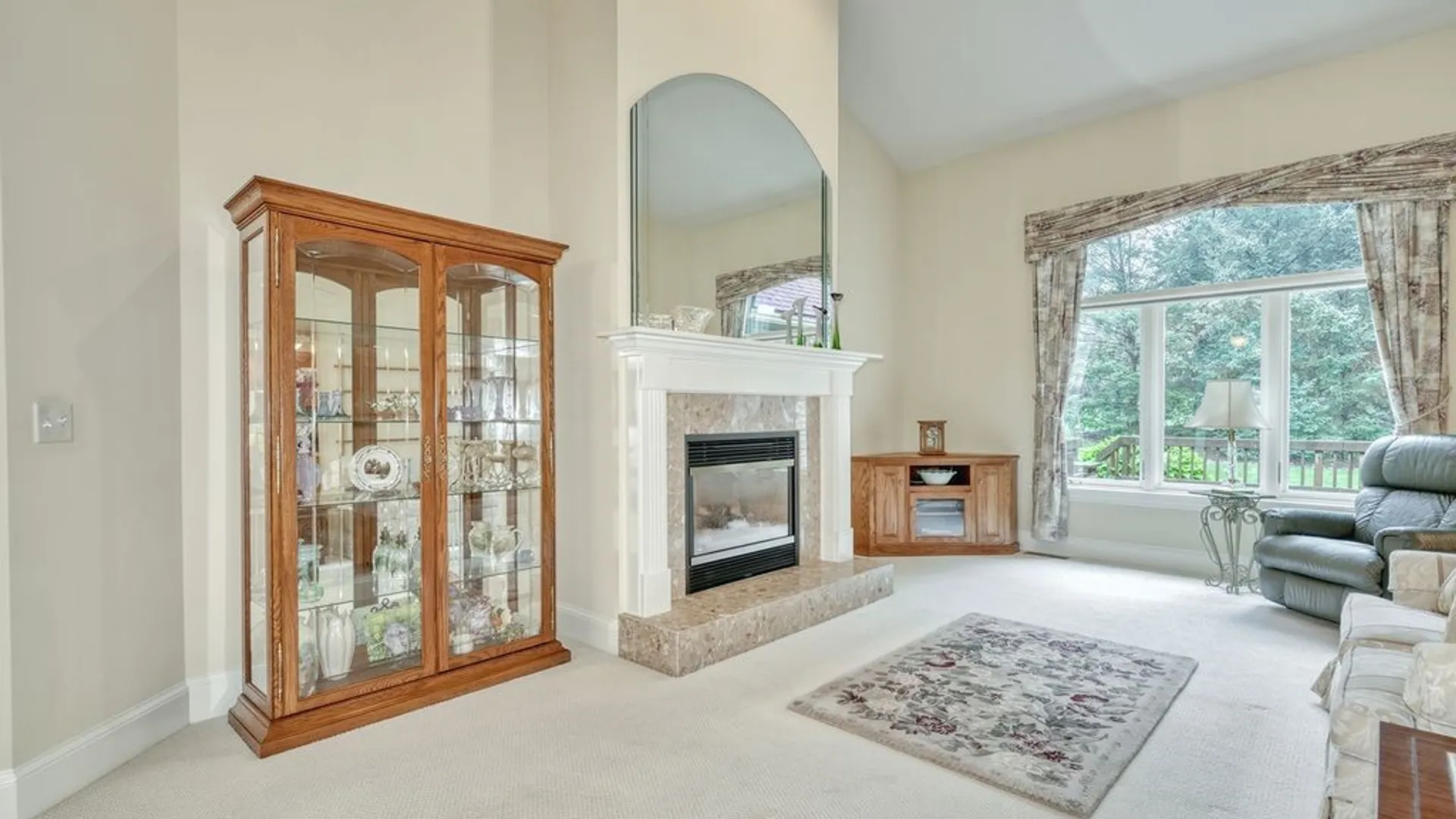 Property at 10 Cathedral Oaks, Perinton, NY 14450 5