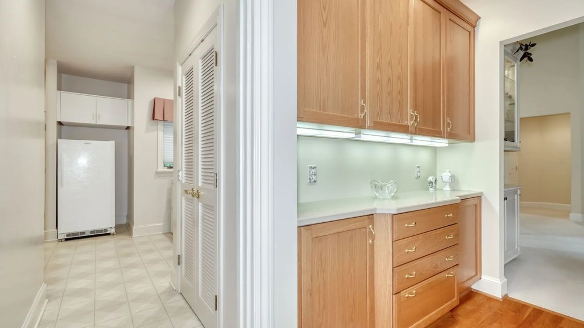 Property at 10 Cathedral Oaks, Perinton, NY 14450 31