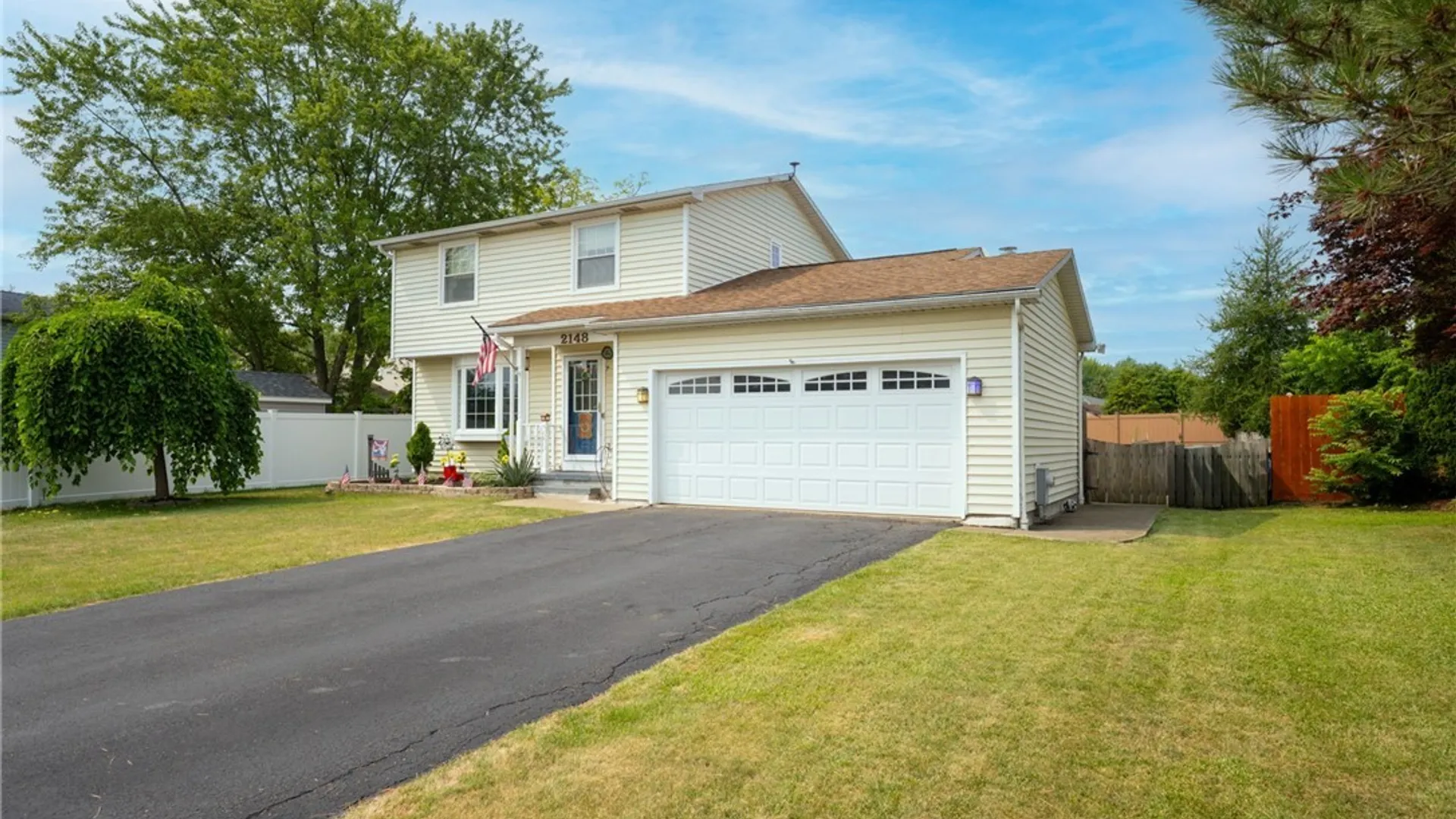 Property at 2148 Hobblebush Lane, Hamburg, NY 14085 3