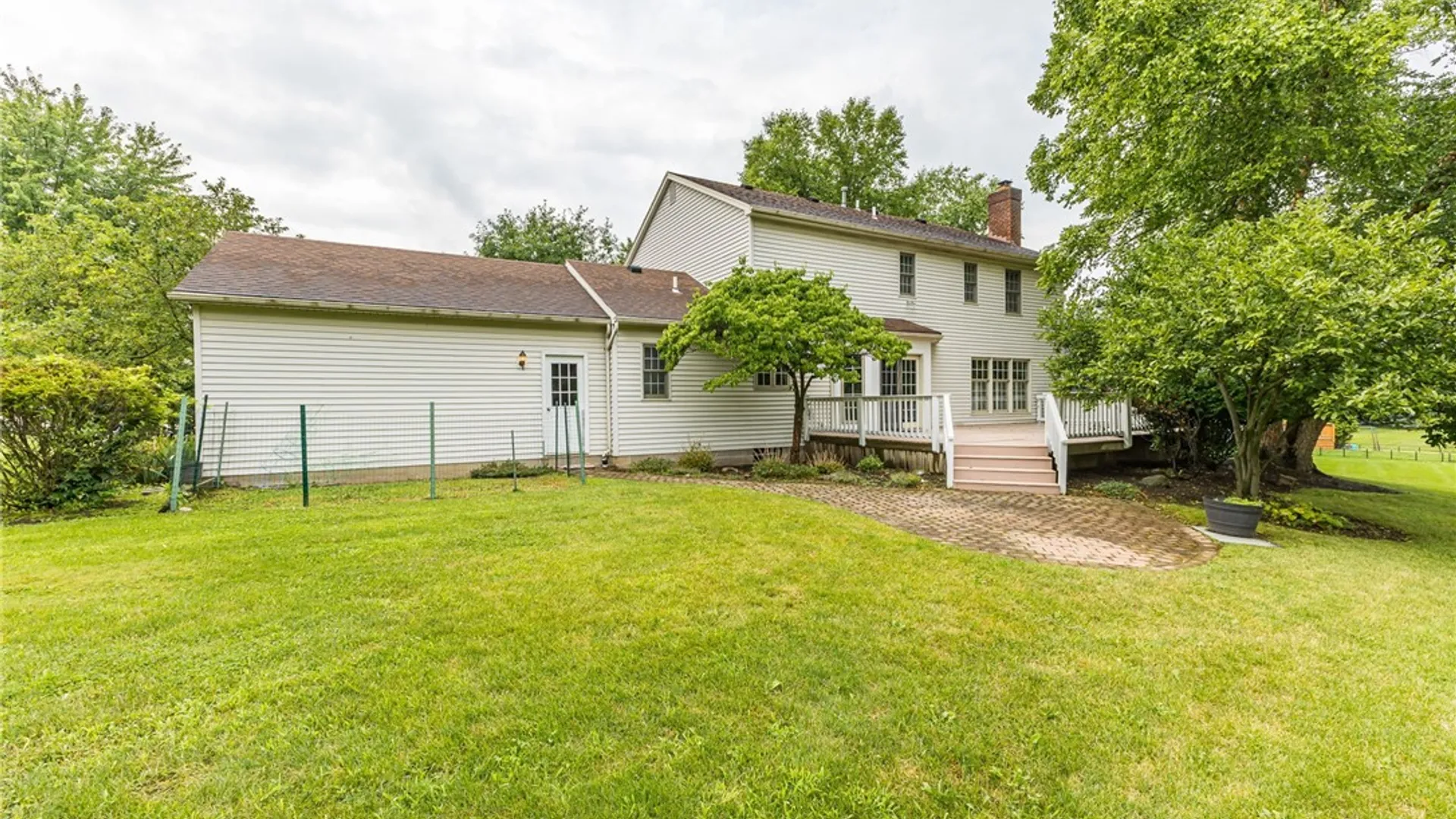 Property at 9 Wild Berry Lane, Pittsford, NY 14534 41
