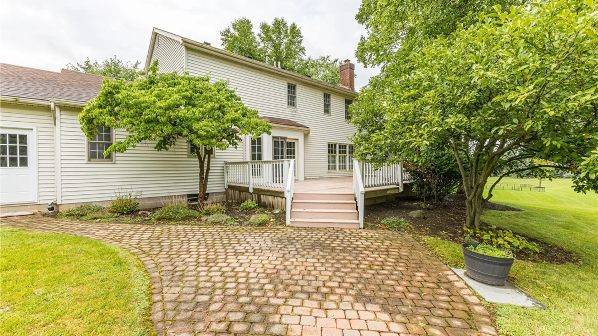 Property at 9 Wild Berry Lane, Pittsford, NY 14534 43