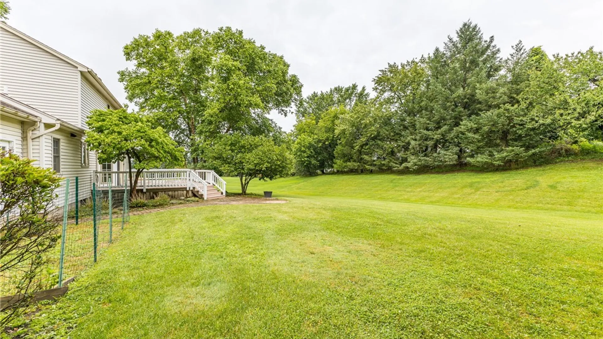 Property at 9 Wild Berry Lane, Pittsford, NY 14534 42