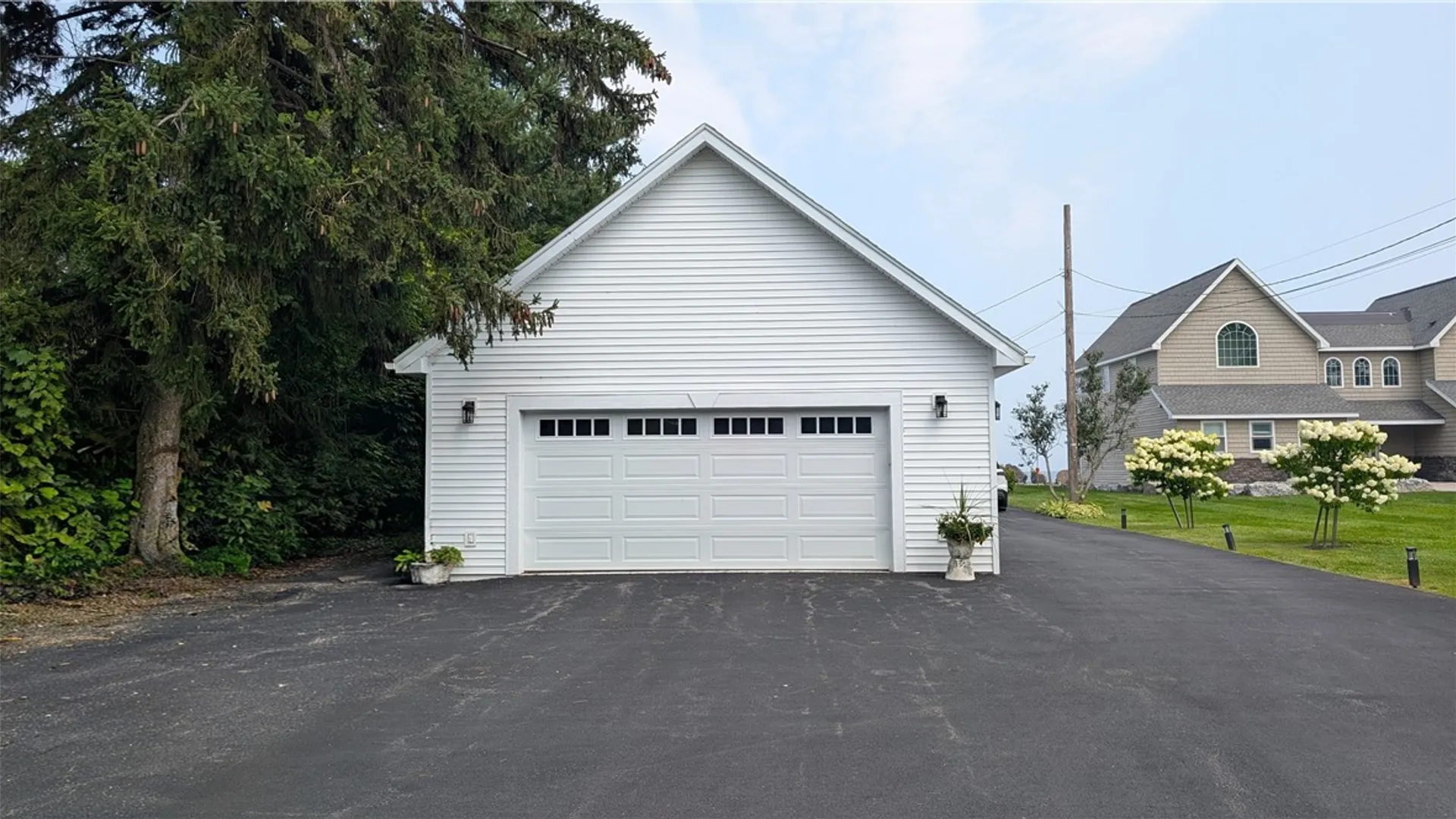 Property at 164 Ferguson Drive, Parma, NY 14468 4