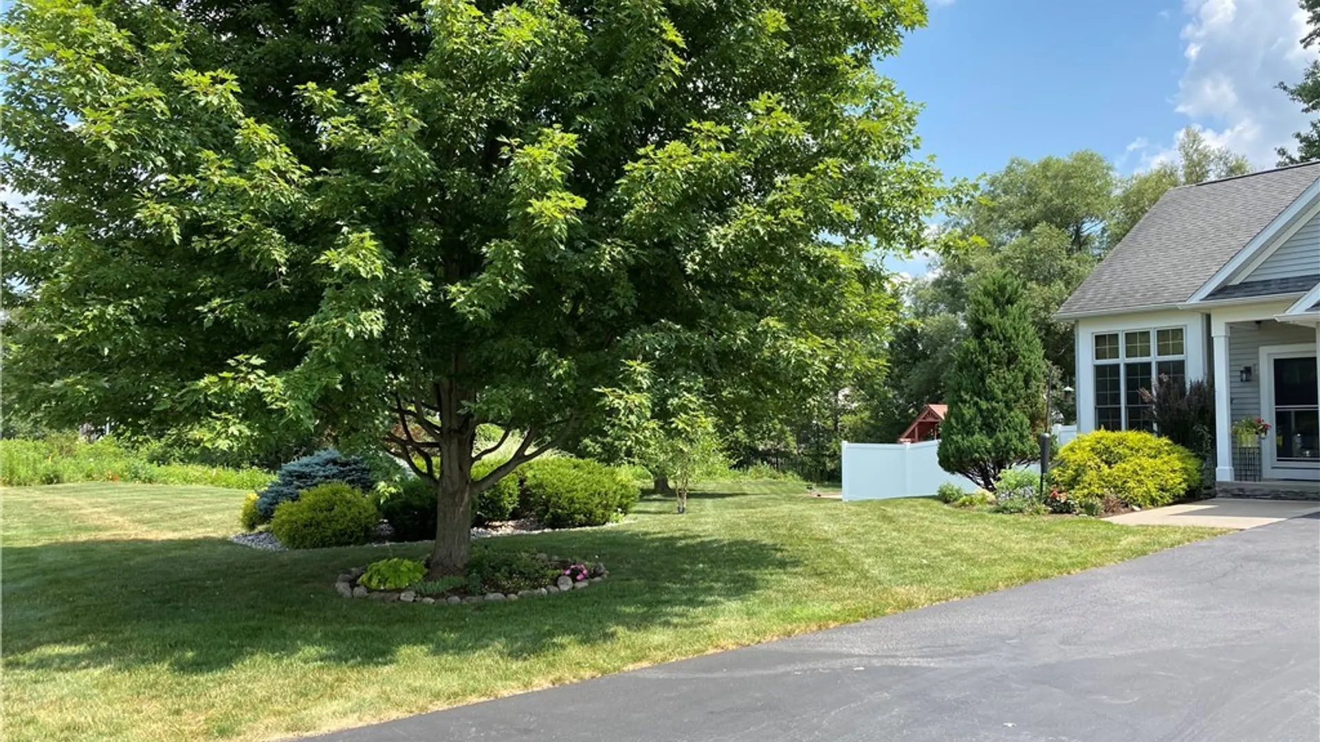 Property at 34 Fawncrest Boulevard, New Hartford, NY 13413 3