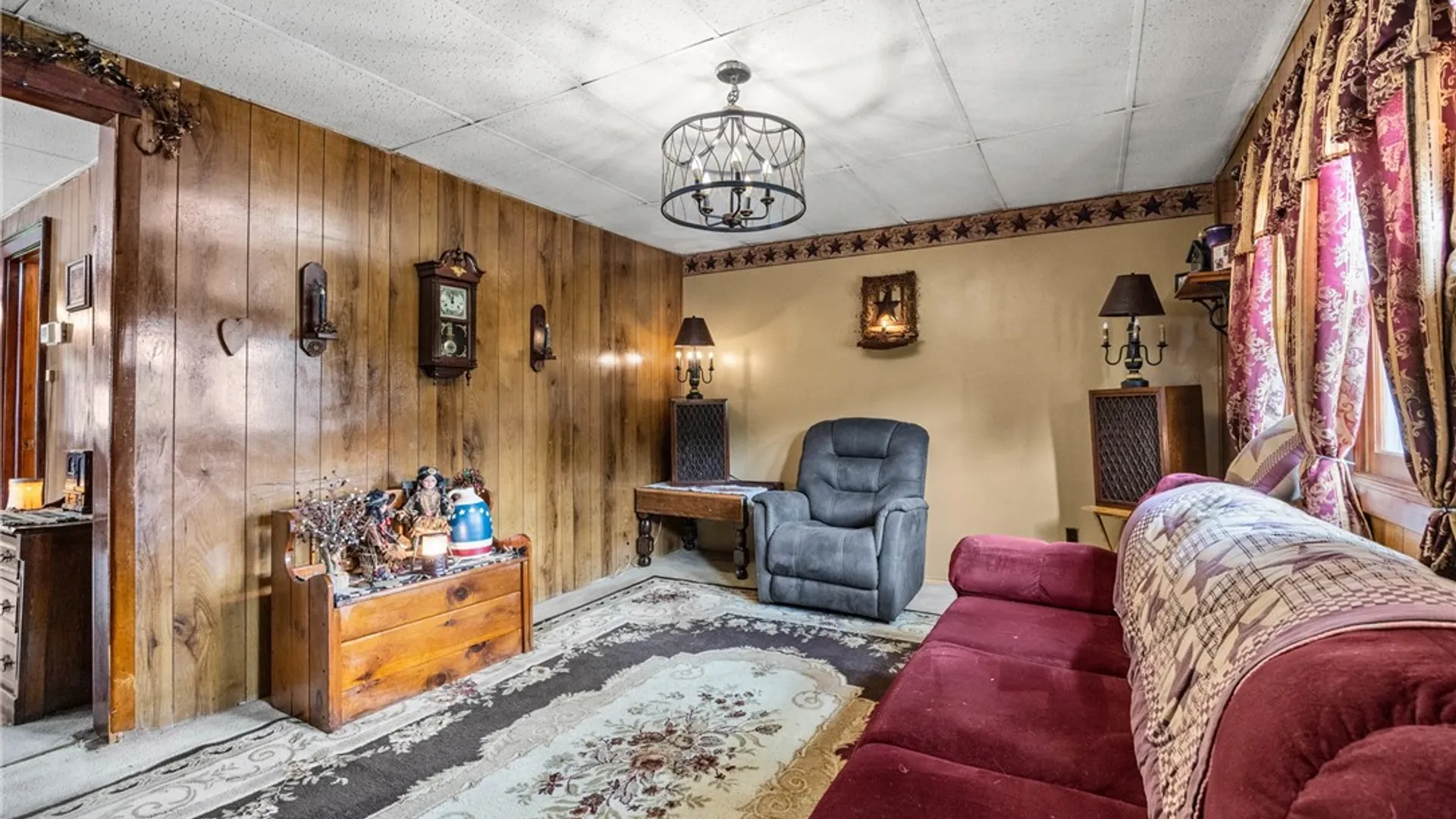 Property at 60 Franklin Street, Lyons, NY 14489 5