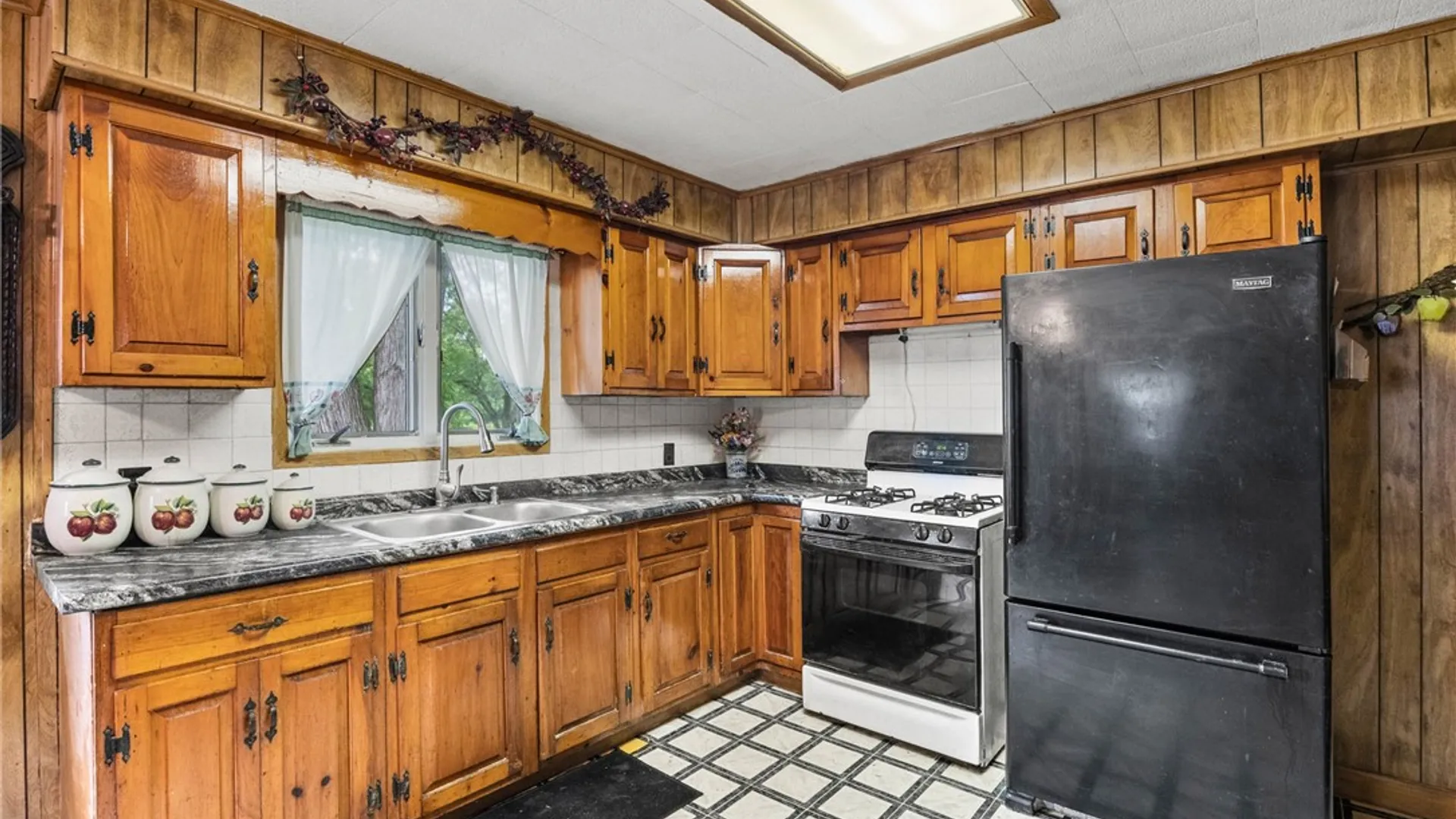 Property at 60 Franklin Street, Lyons, NY 14489 18
