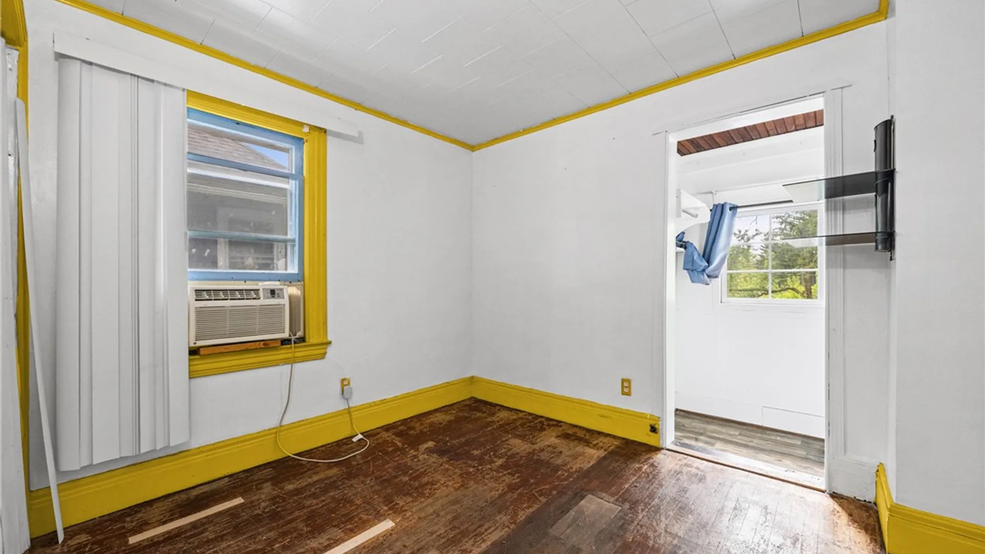 Property at 551 Driving Park Avenue, Rochester, NY 14613 20