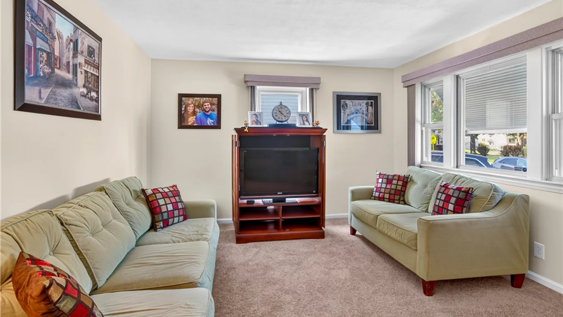 Property at 134 Whittington Road, Irondequoit, NY 14609 5
