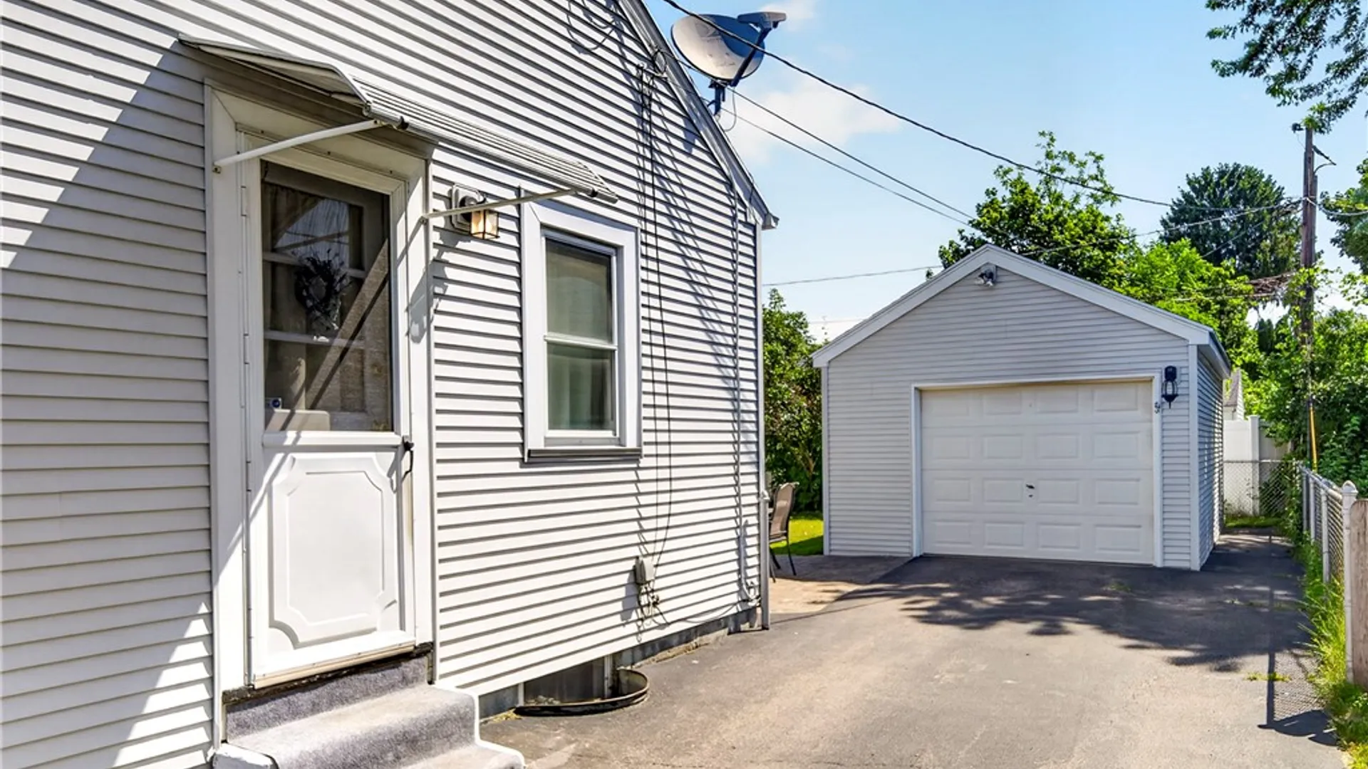 Property at 134 Whittington Road, Irondequoit, NY 14609 26