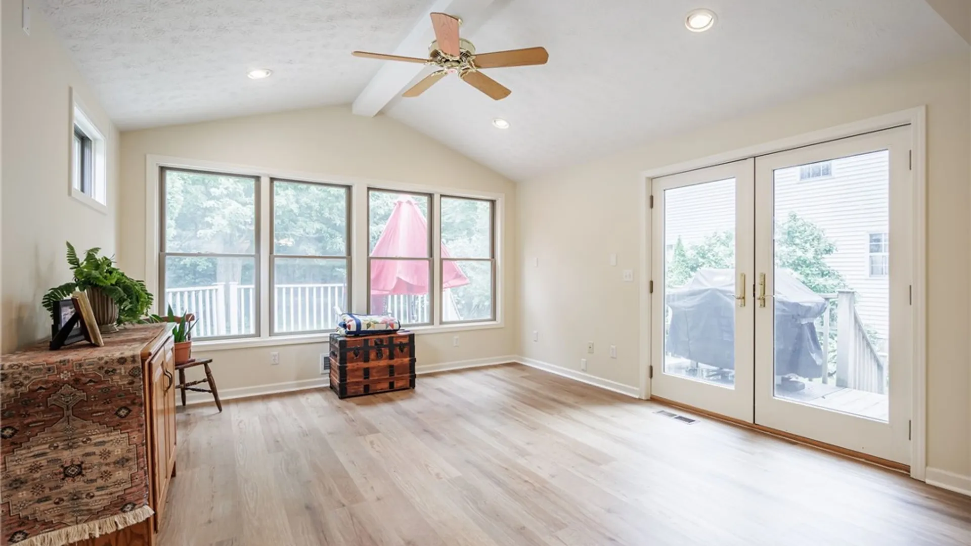 Property at 170 Cranbrook Terrace, Webster, NY 14580 17