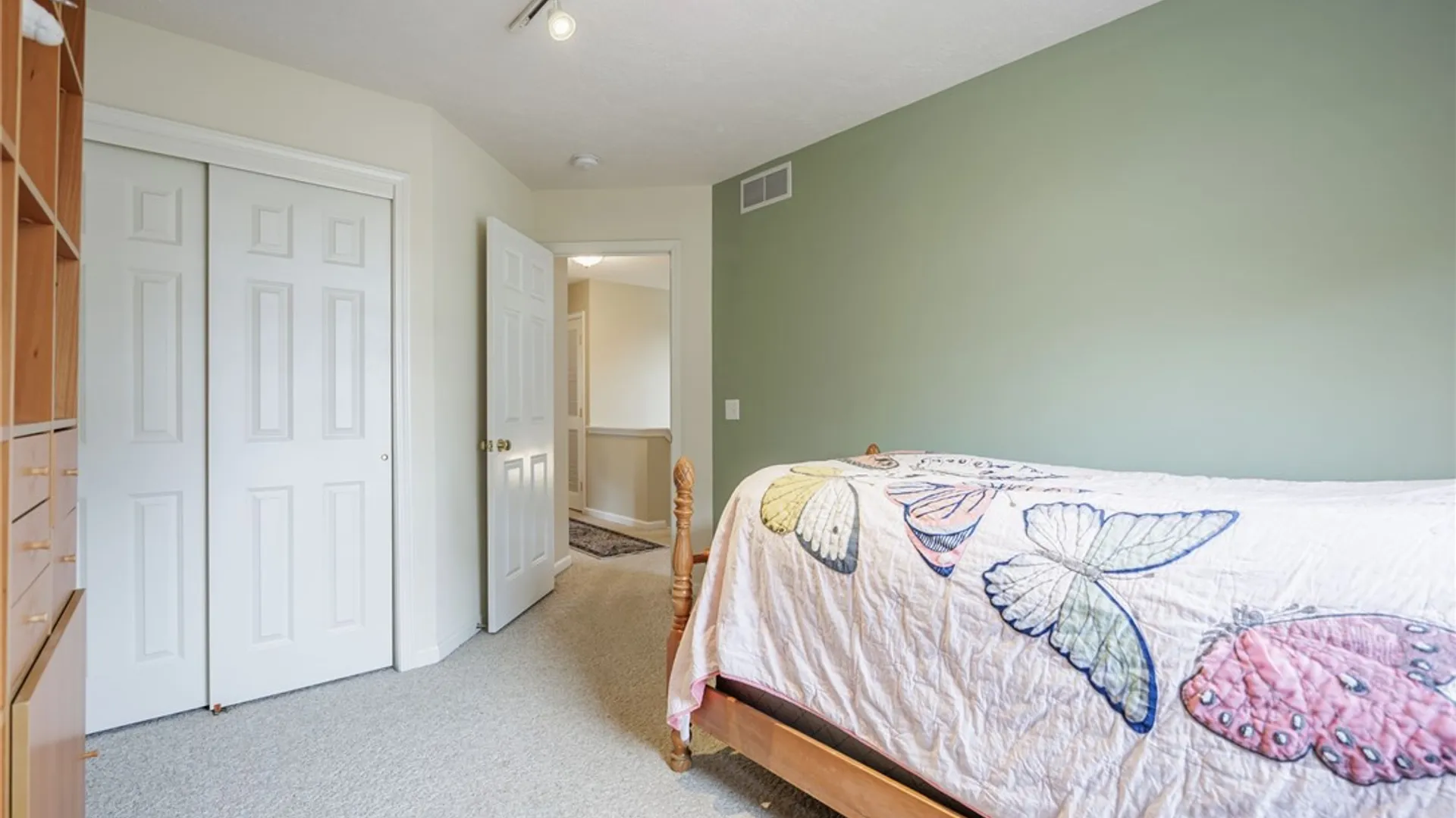 Property at 170 Cranbrook Terrace, Webster, NY 14580 27
