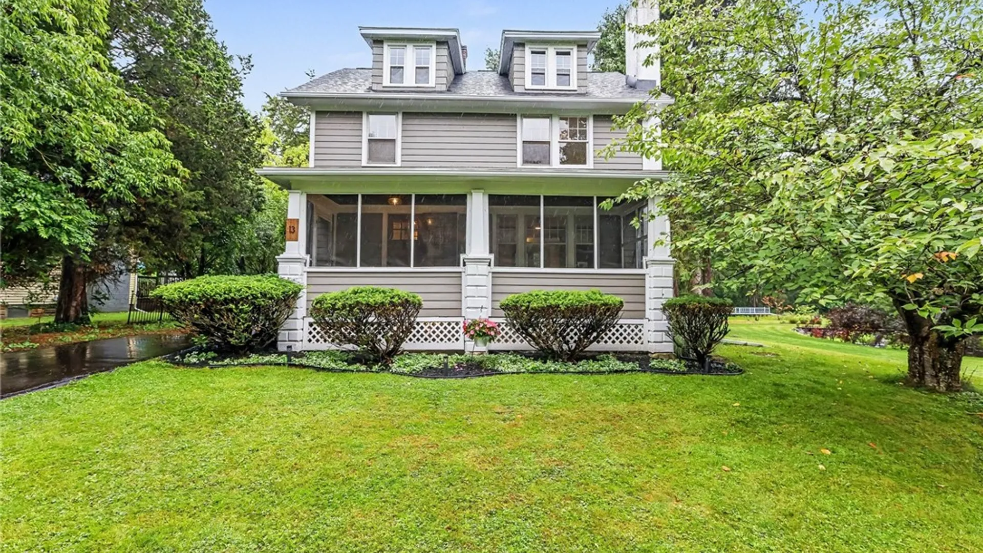 Property at 13 Brook Rd, Pittsford, NY 14534 3