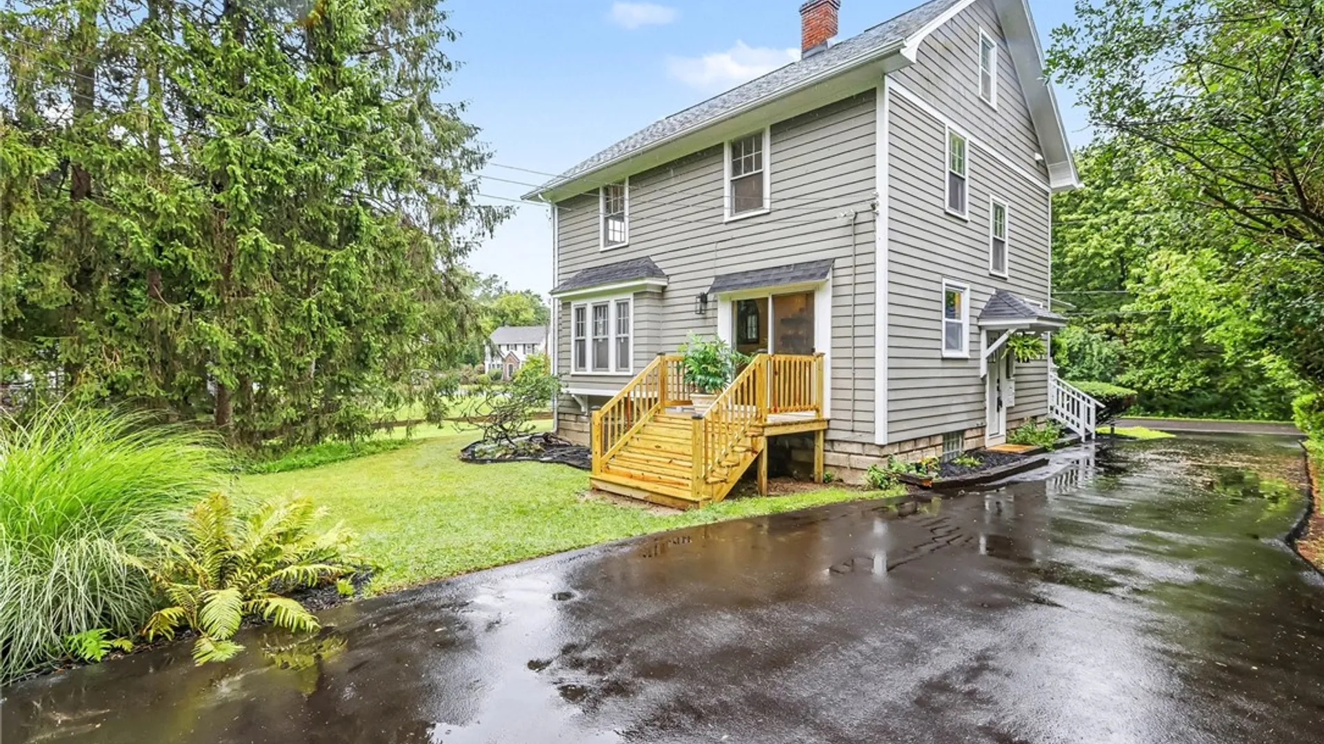 Property at 13 Brook Rd, Pittsford, NY 14534 6
