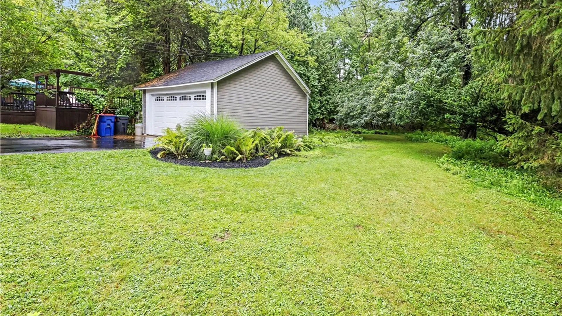 Property at 13 Brook Rd, Pittsford, NY 14534 46