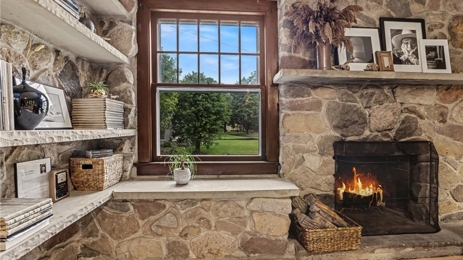 Property at 13 Brook Rd, Pittsford, NY 14534 18