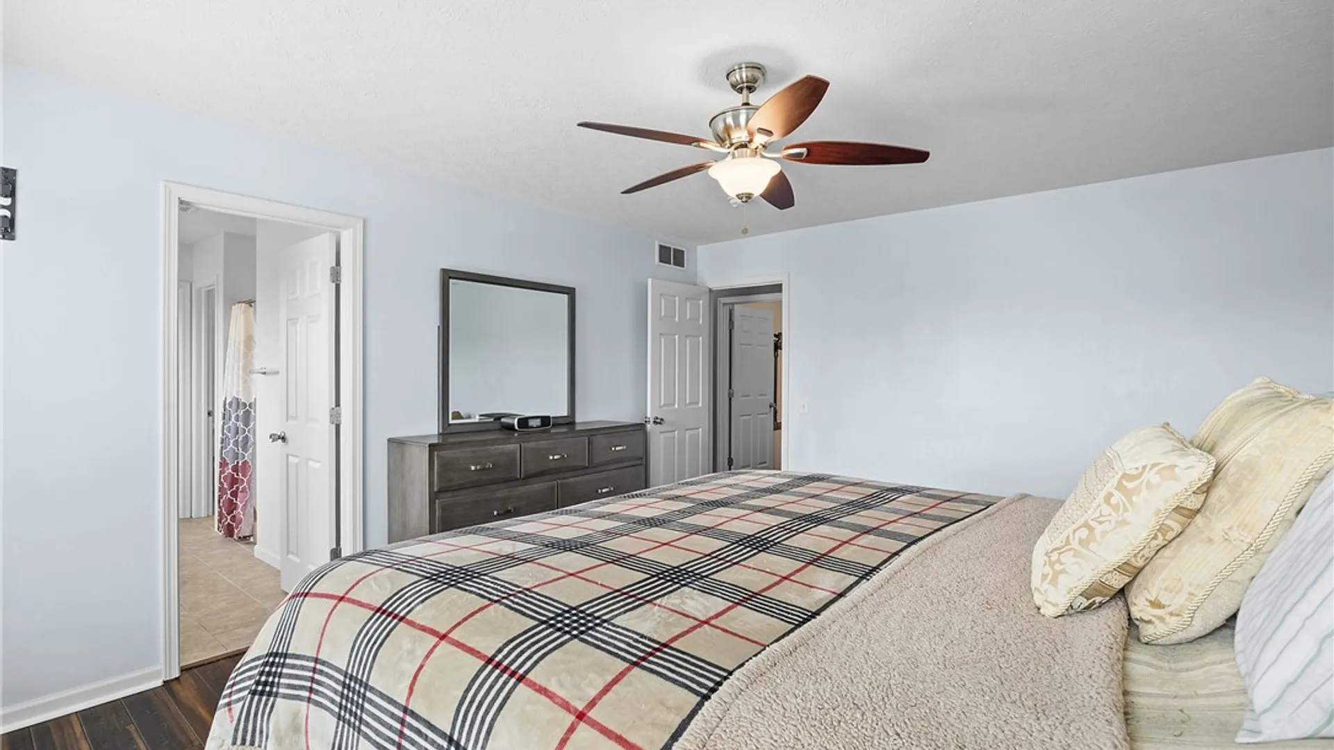 Property at 76 Rangers Court, Greece, NY 14612 22