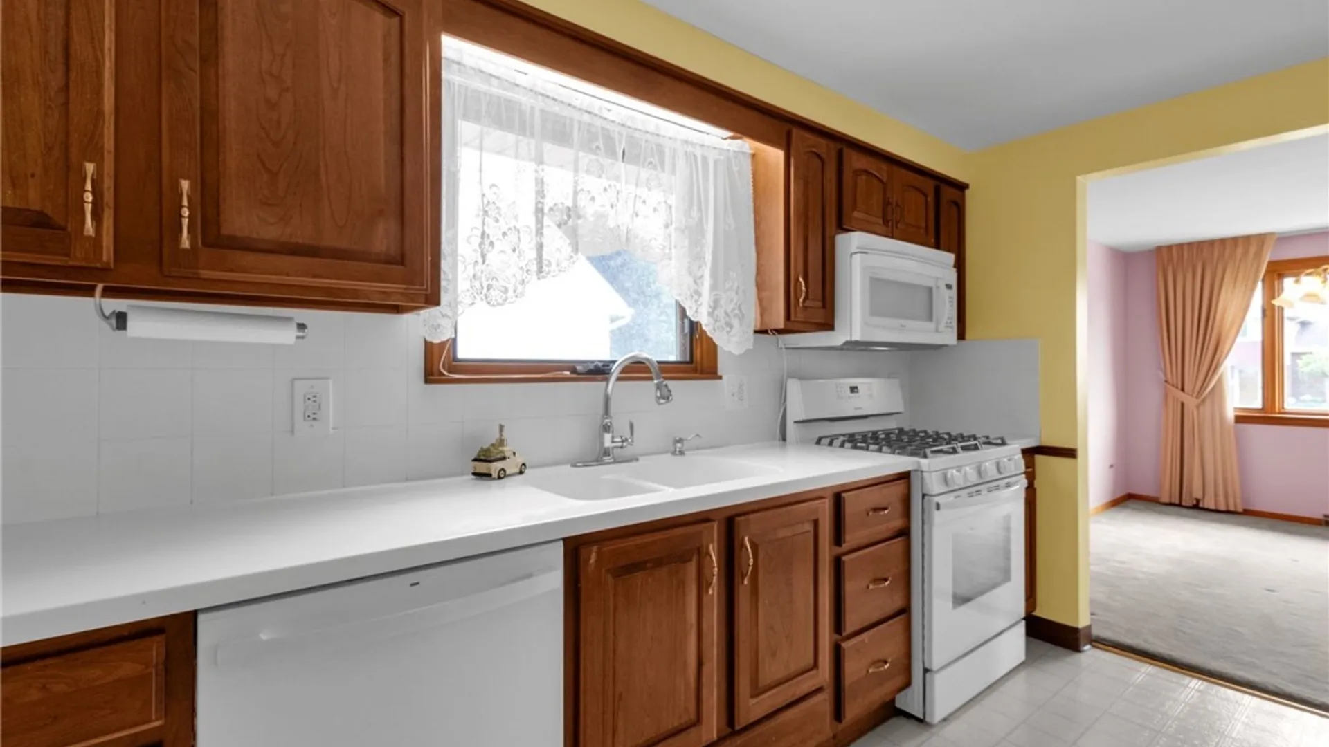 Property at 178 Temple Drive, Cheektowaga, NY 14225 13