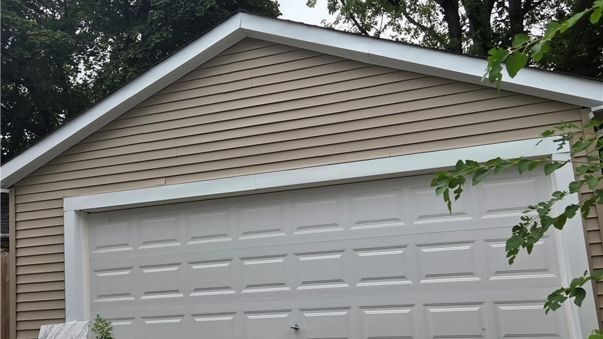 Property at 267 Roslyn Street, Buffalo, NY 14215 5
